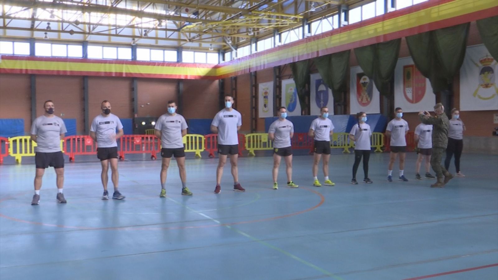 Personas con discapacidad han jugado un partido solidario de baloncesto con miembros de la BRIPAC