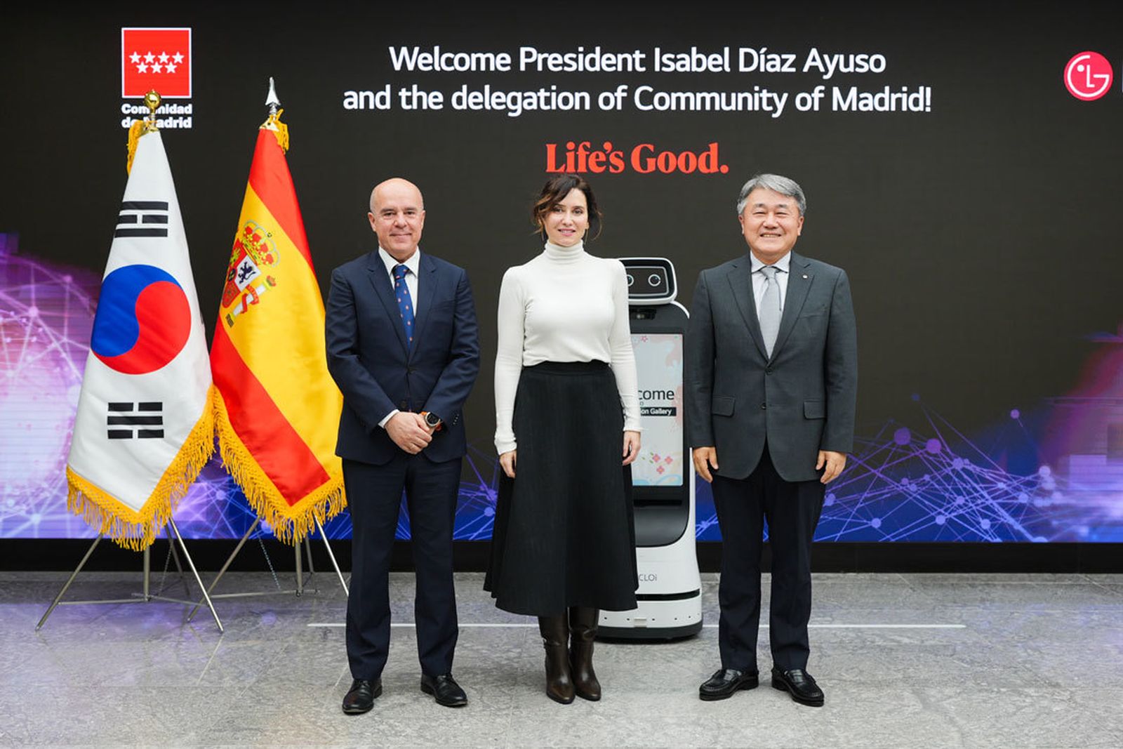 Díaz Ayuso en su visita al parque científico de la multinacional LG
