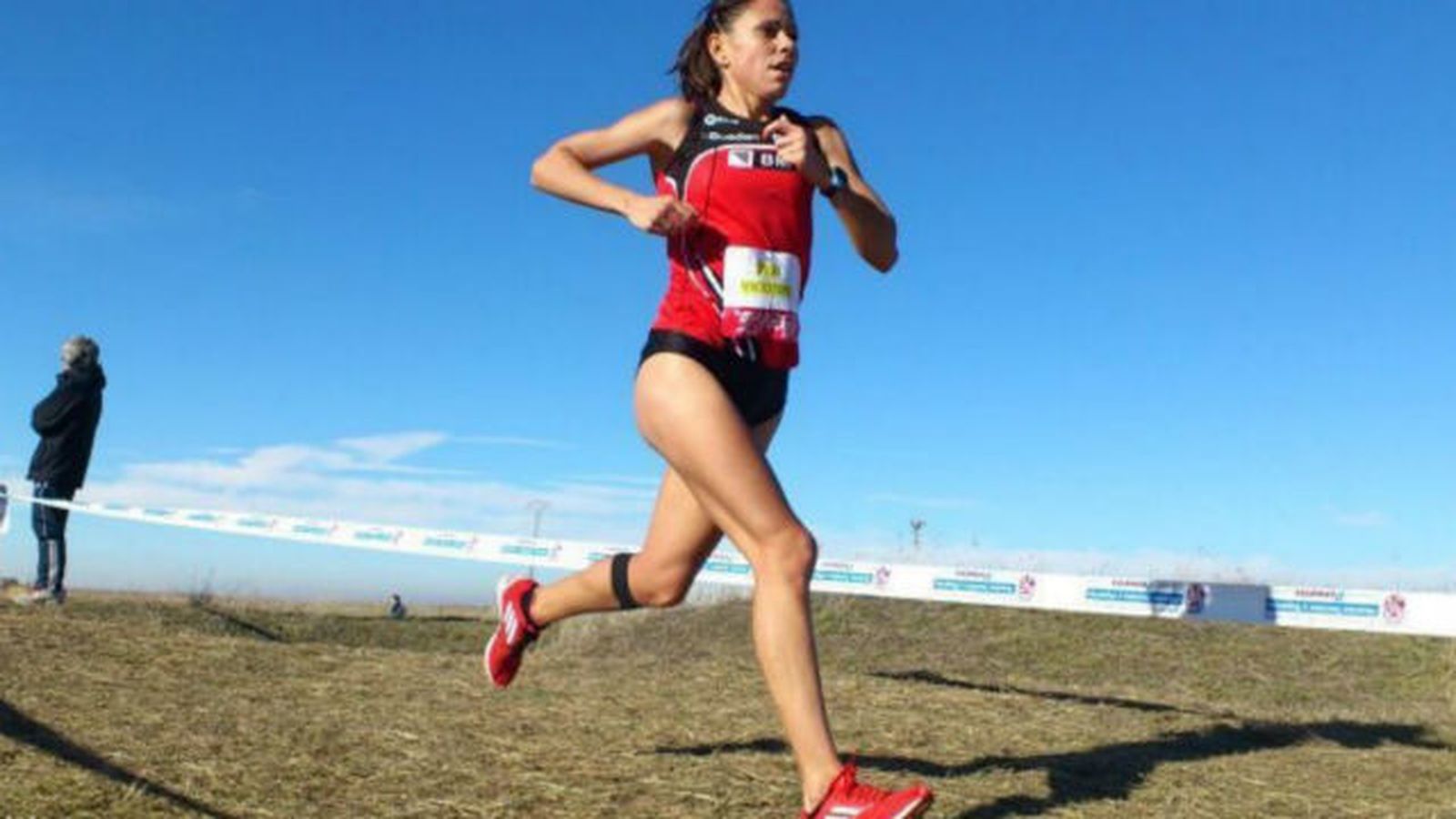 Azucena Díaz la única española que terminó el maratón olímpico