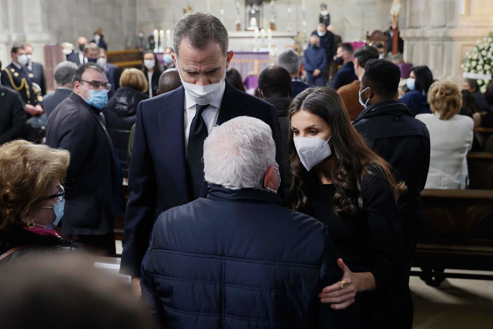 Los reyes presiden en Marín el funeral por los 21 fallecidos en el naufragio del Villa de Pitanxo