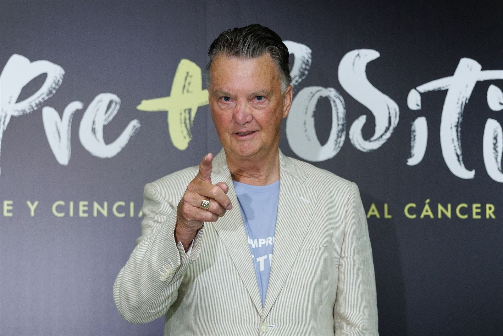 Louis van Gaal en la presentación de la campaña 'Siempre Positivo'