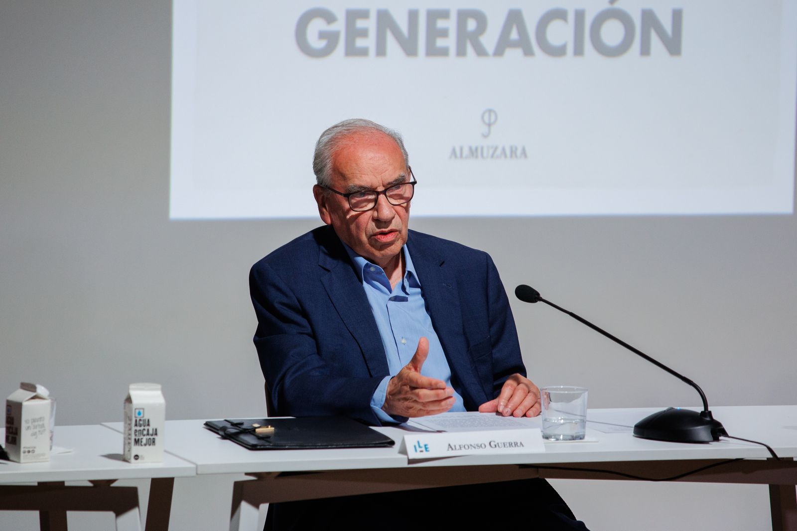 Alfonso Guerra: "La tendencia al cesarismo en el PSOE es evidente, y eso no es democrático"