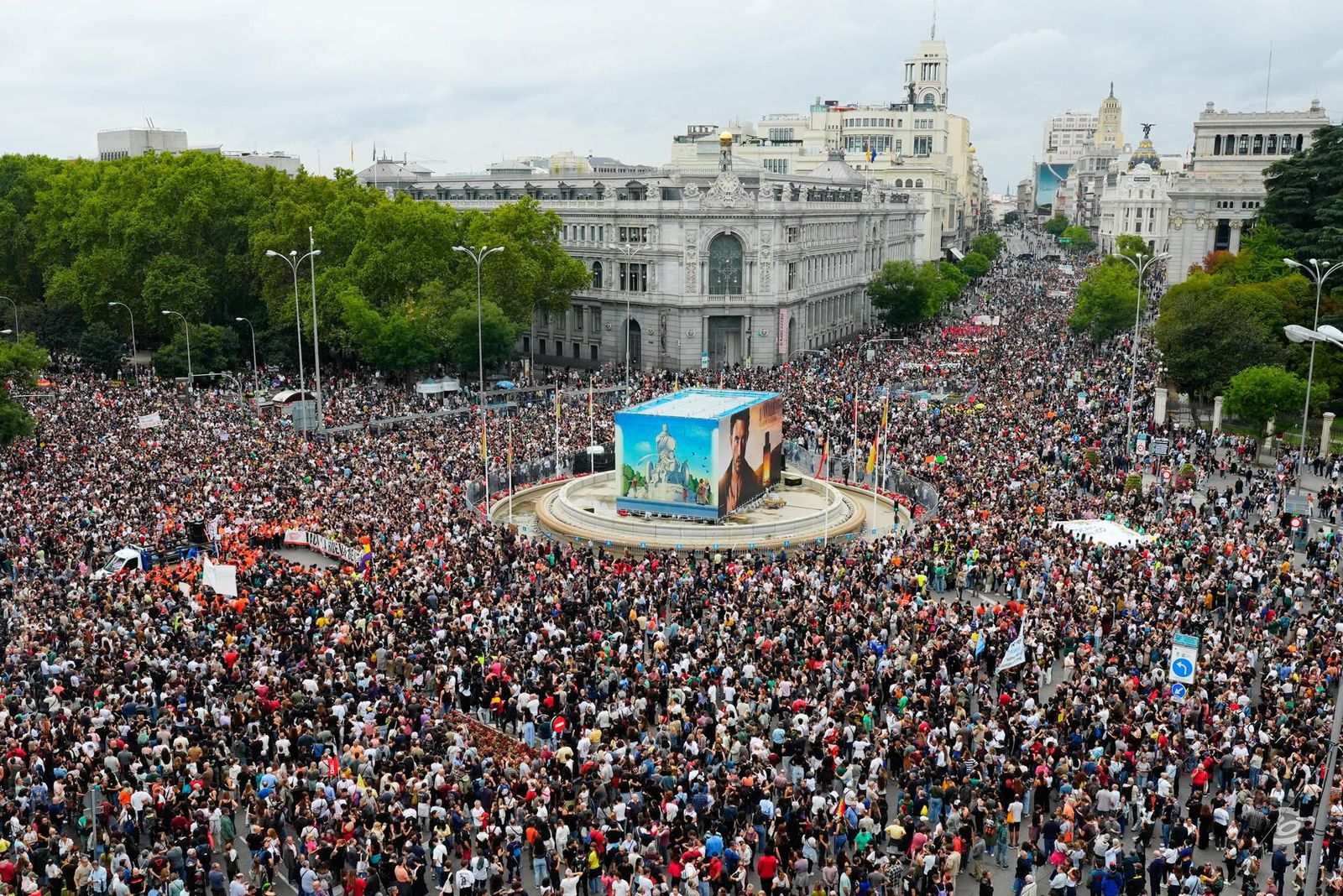 Miles de personas llaman en Madrid a la huelga general por la vivienda, con gritos contra el gobierno