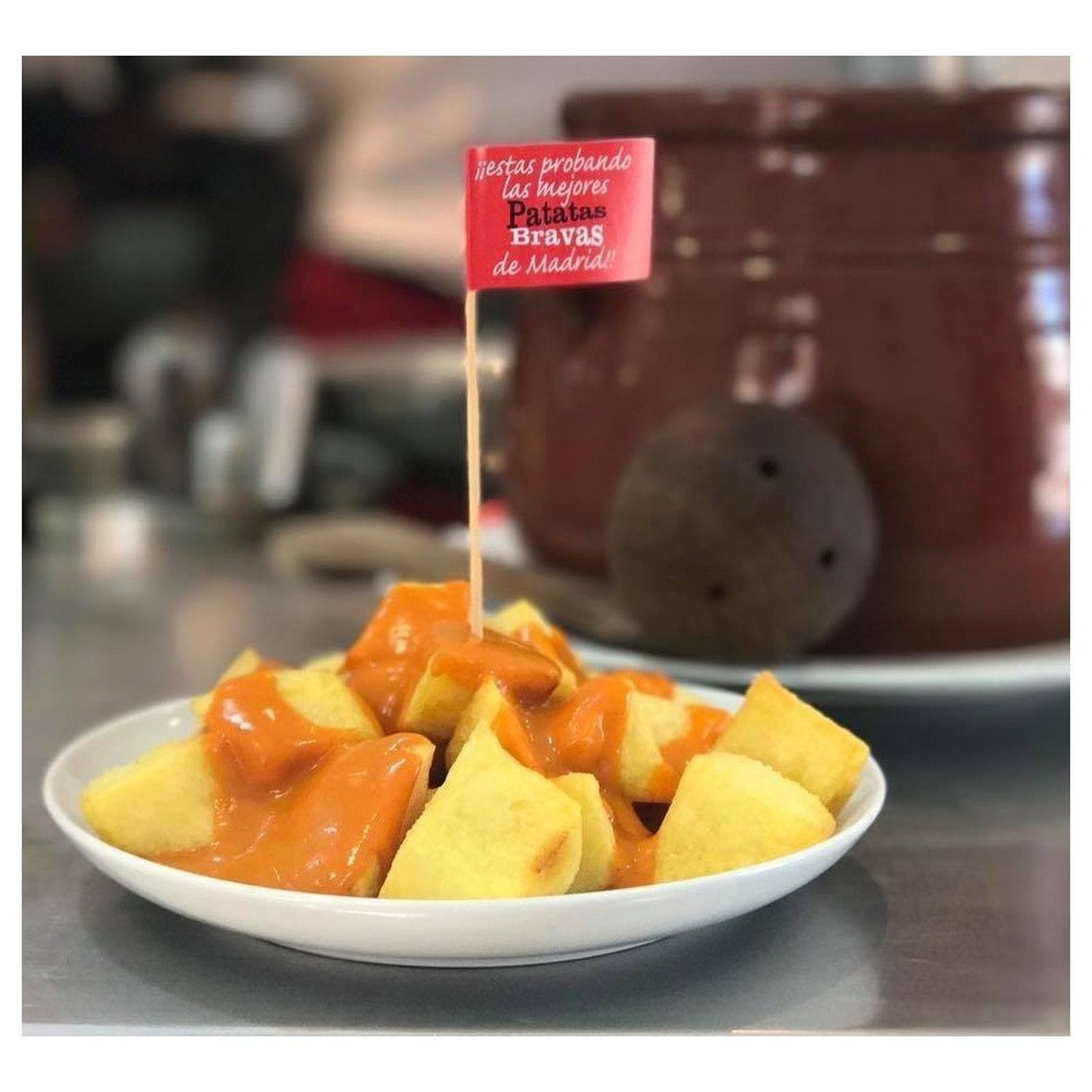 Patatas bravas Los Chicos