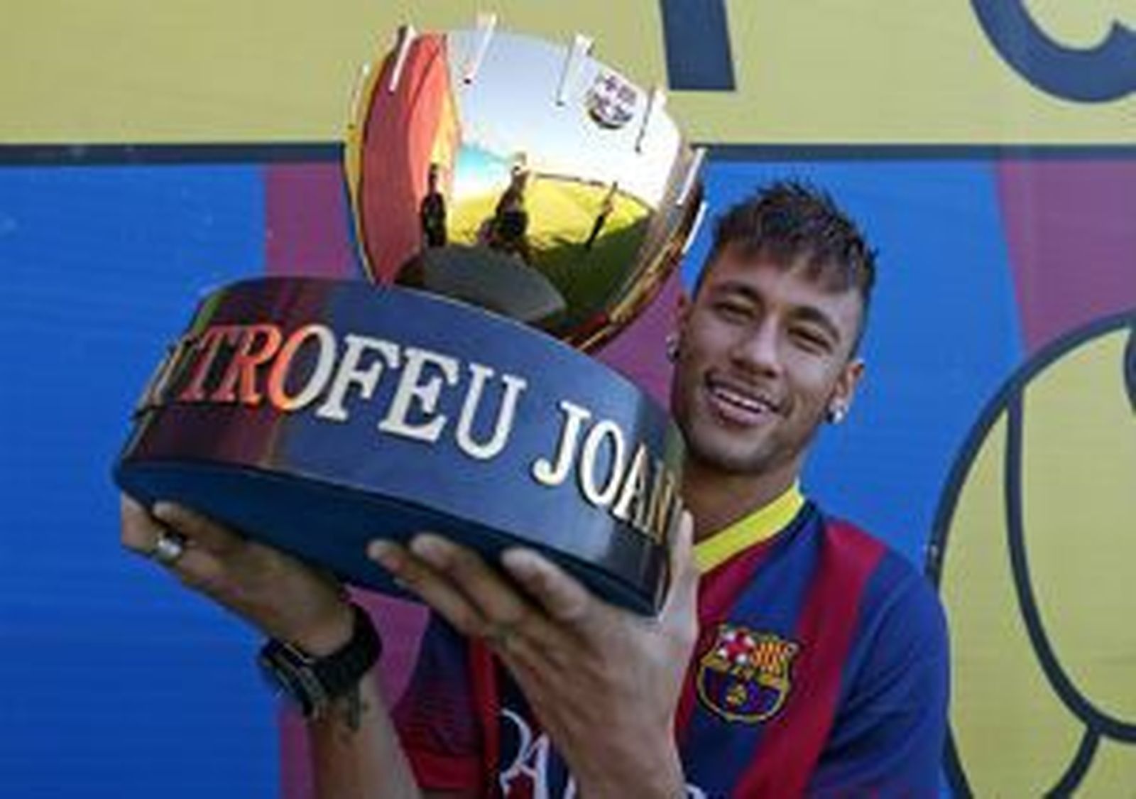 Neymar quiere ayudar a Messi