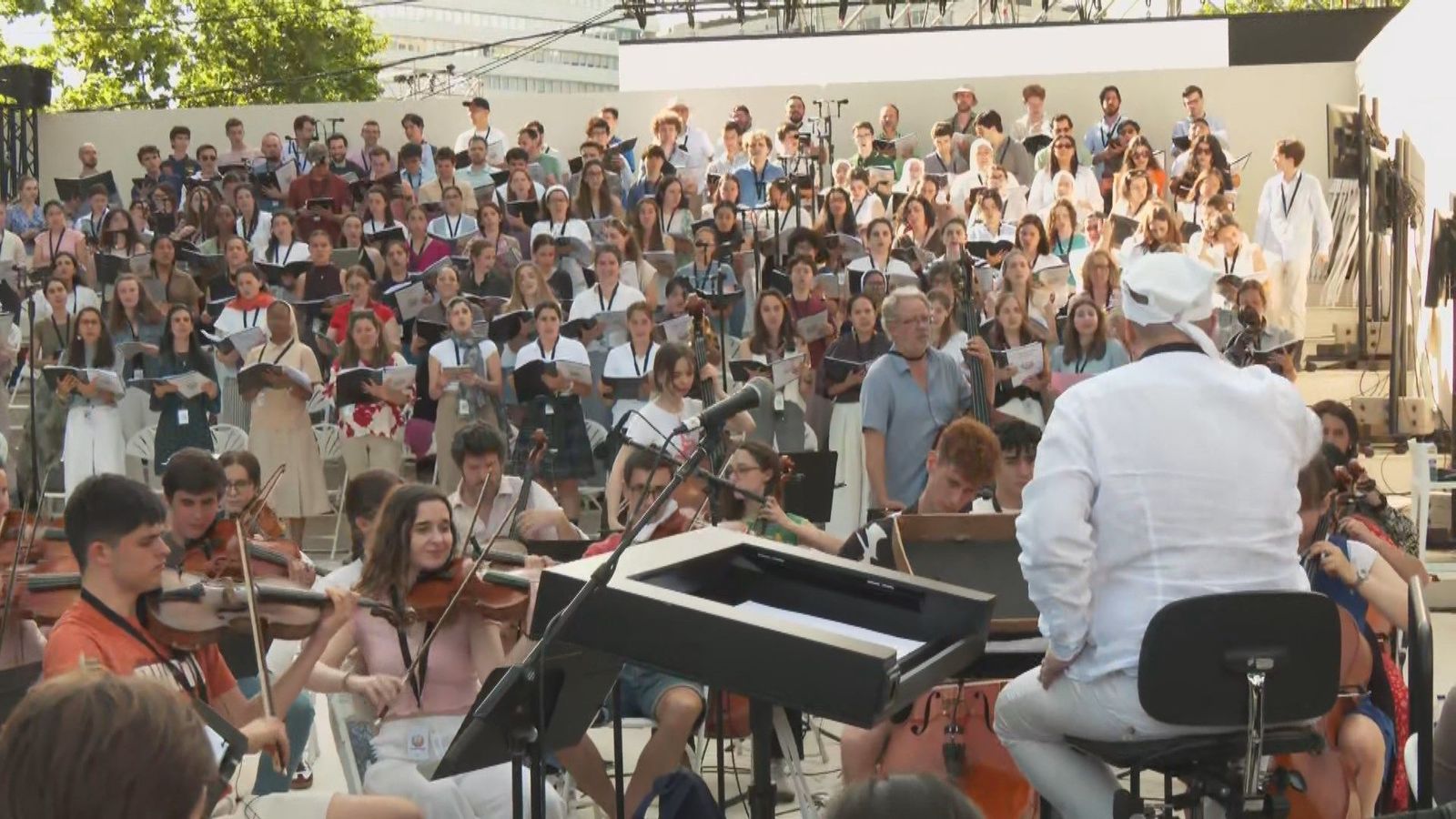 Mil voces ultiman en Madrid la música para la vigilia del papa León XIV