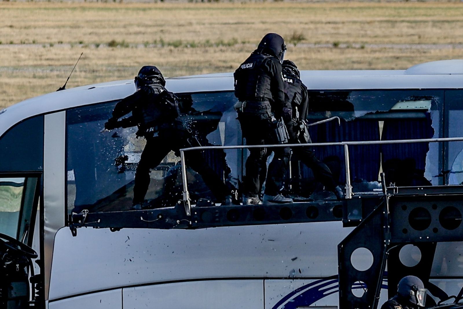 Efectivos del GEO participan en un simulacro de emergencias