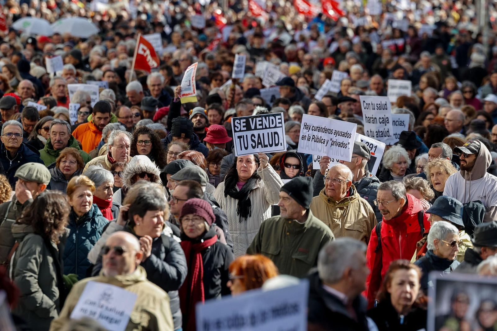 Manifestación en las calles de Madrid contra el "deterioro intencionado" de la sanidad pública