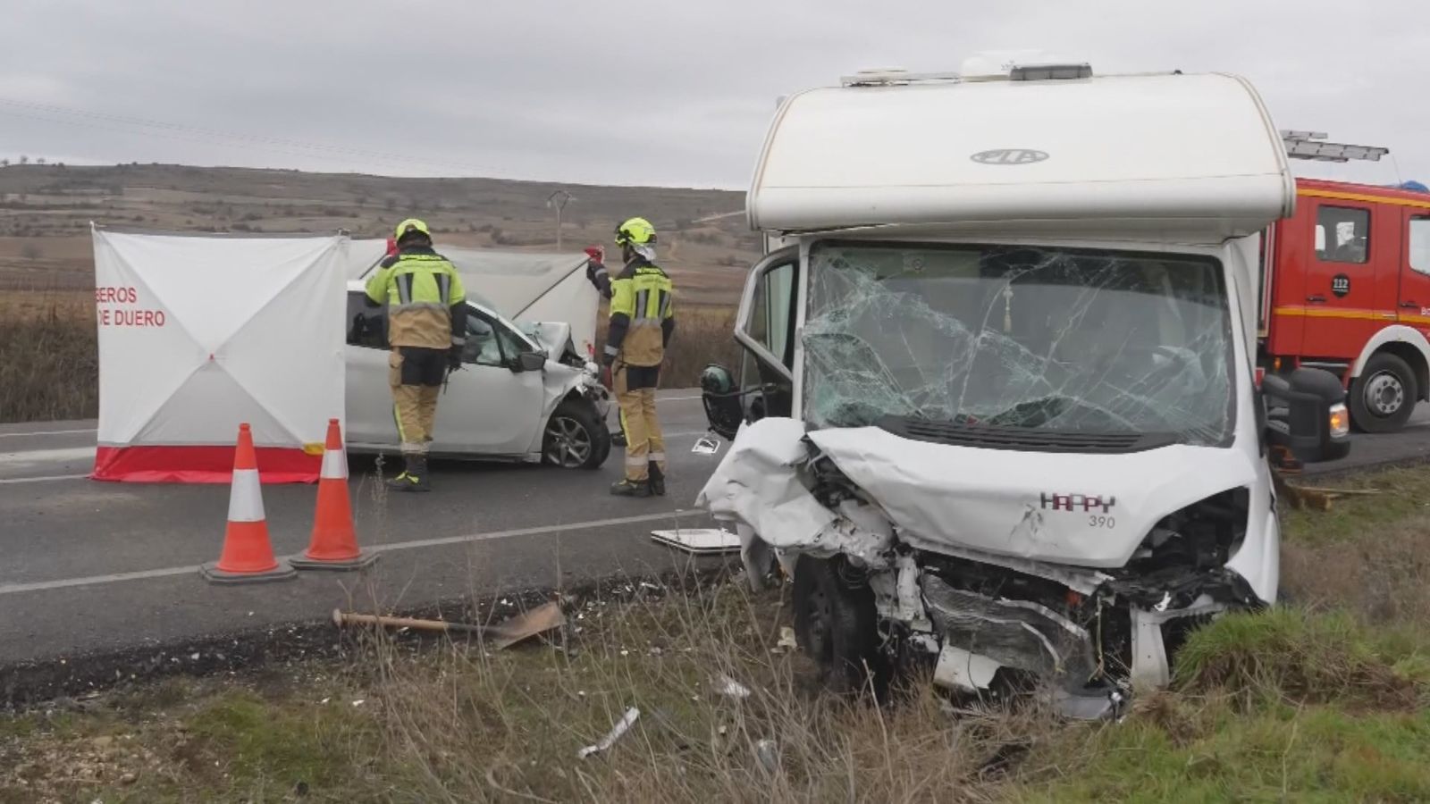 Accidente en Fuentelisendo (Burgos) entre un turismo y una autocaravana