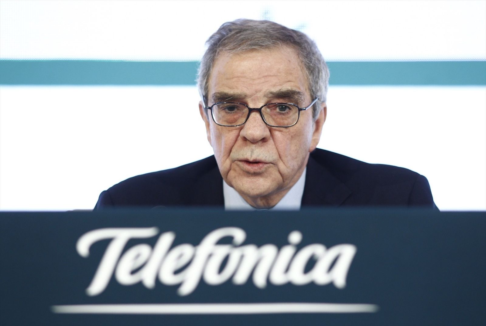 Alvarez-Pallete lamenta el fallecimiento de César  Alierta
