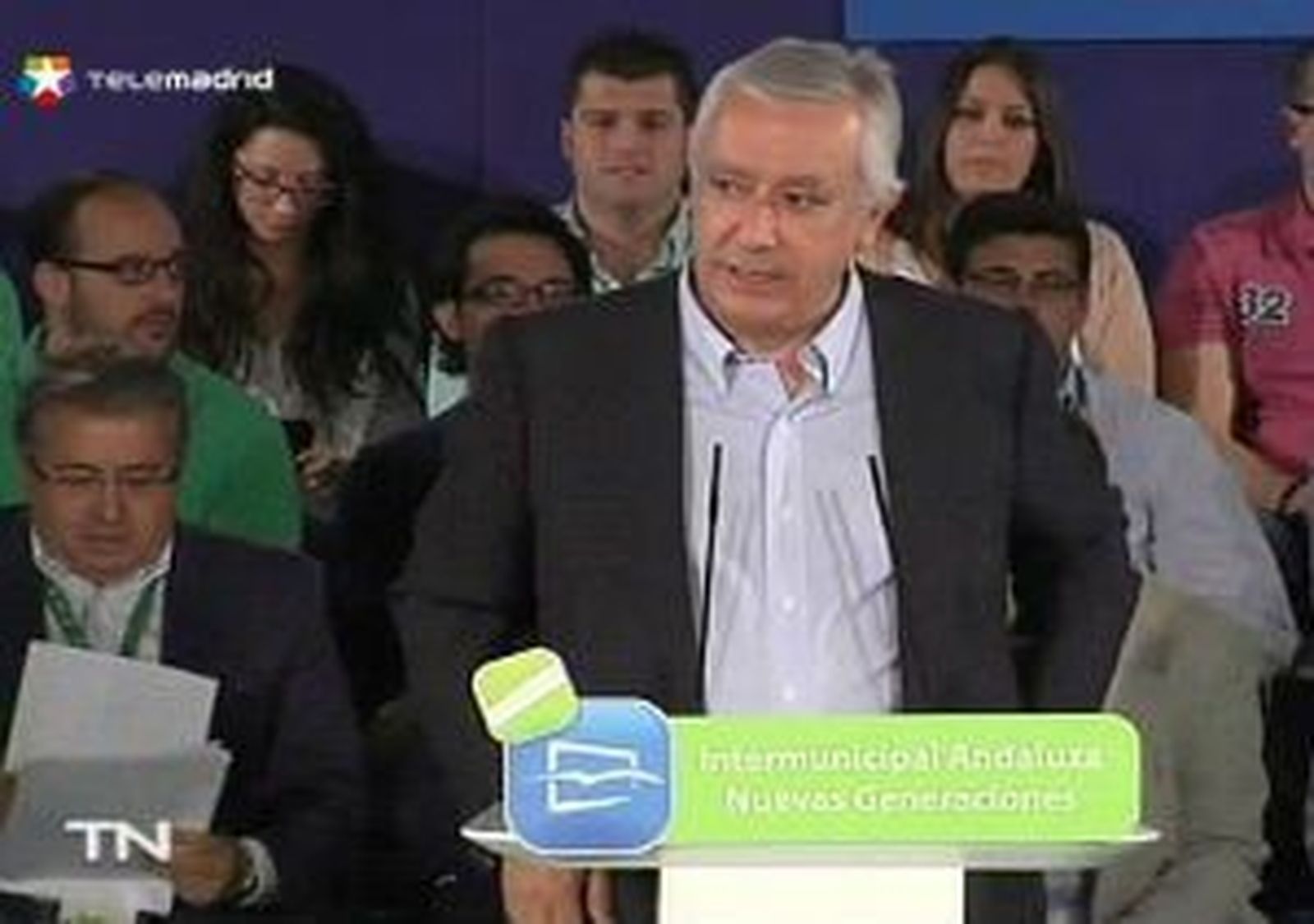 Arenas insta al PP a "revelarse democráticamente" contra  las "minorías del insulto"