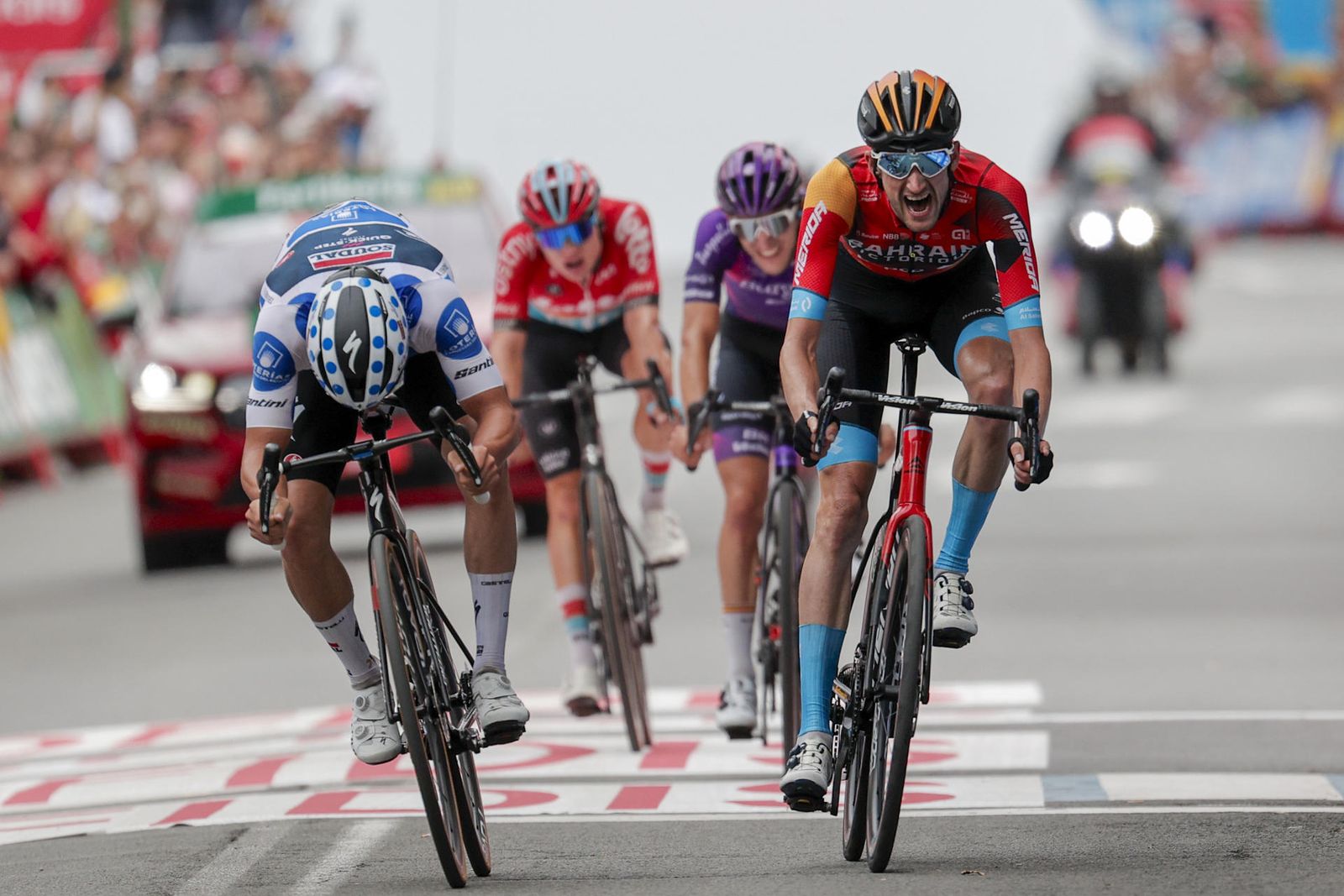 Poels se impone en Guadarrama y Sepp Kuss asegura la Vuelta
