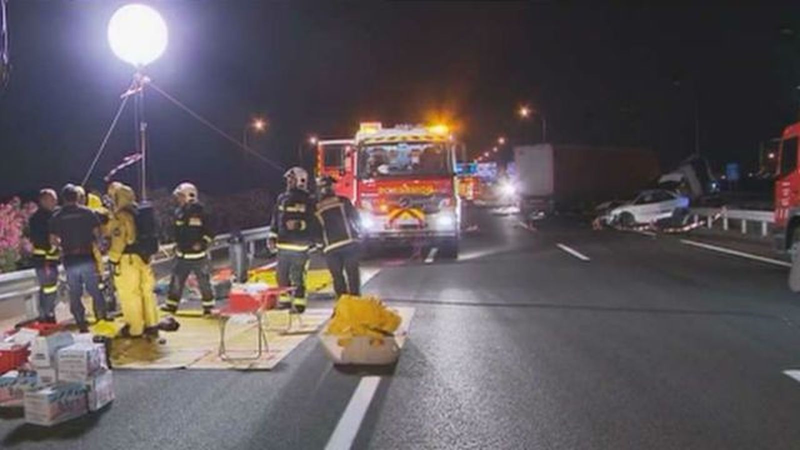 Cuatro heridos leves al colisionar  un tráiler y un turismo en la M-45 en San Fernando