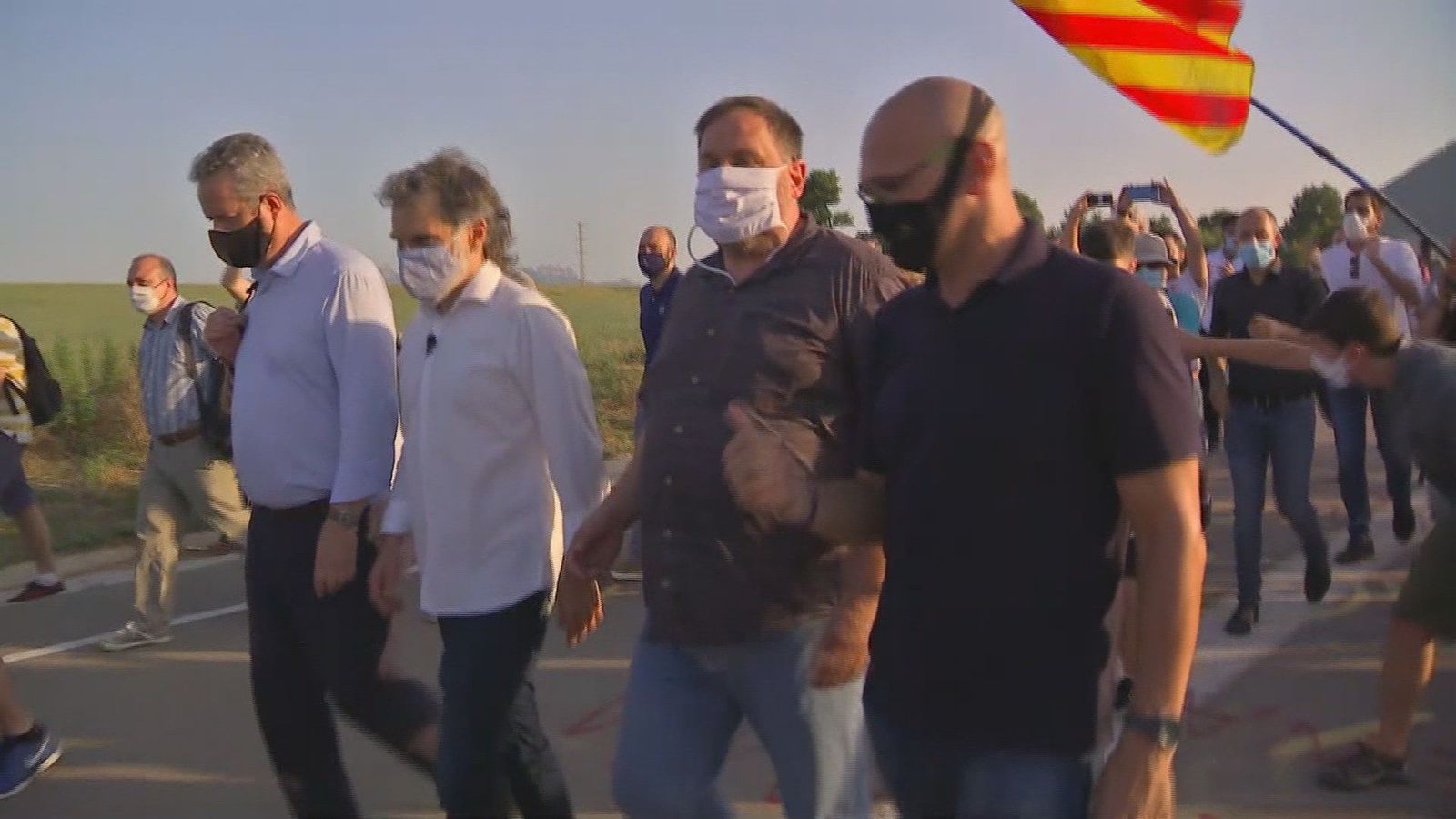Sánchez se compromete con el diálogo y dice que "no pone ni quita sentencias"