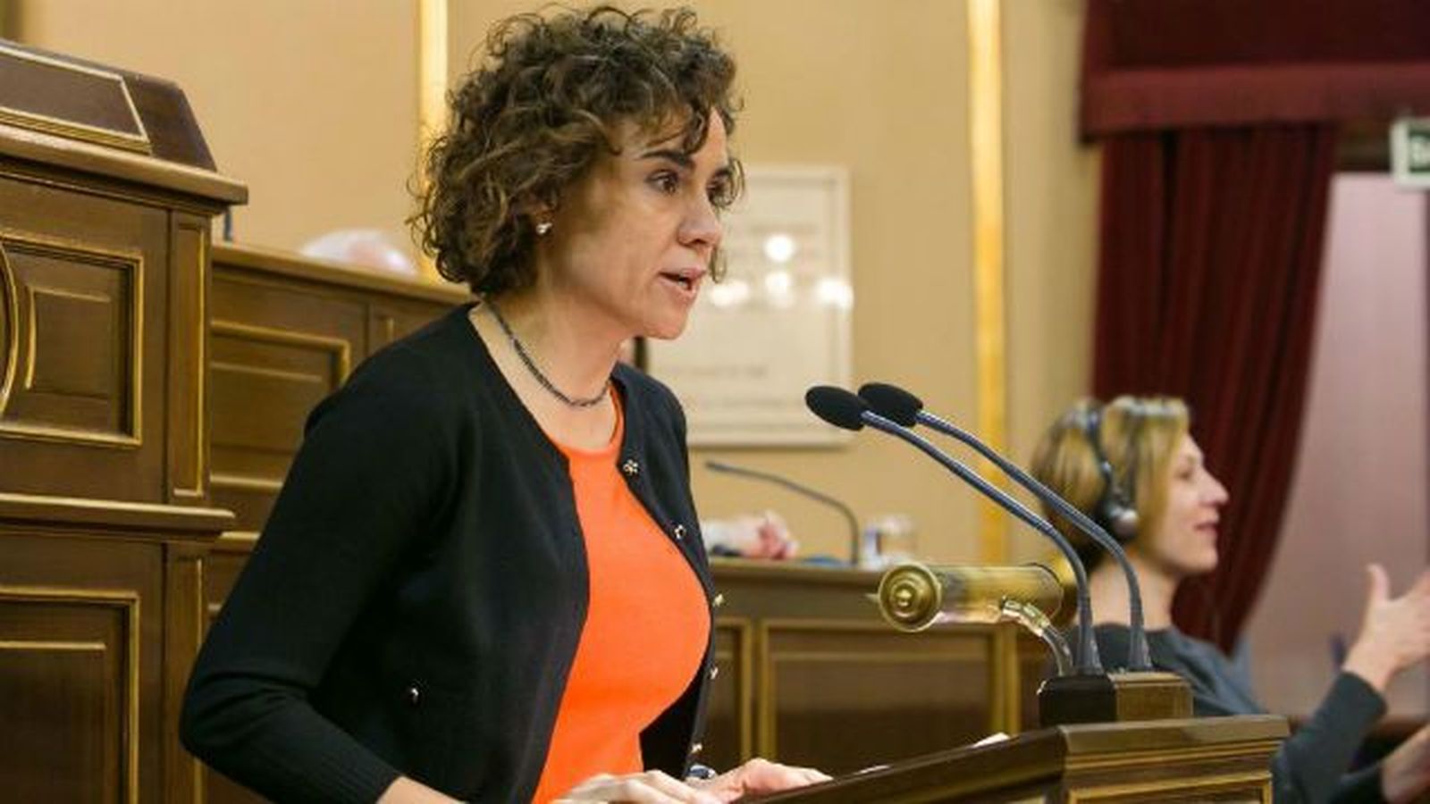 Montserrat: "Quien maltrata a la mujer debe ingresar inmediatamente en prisión"