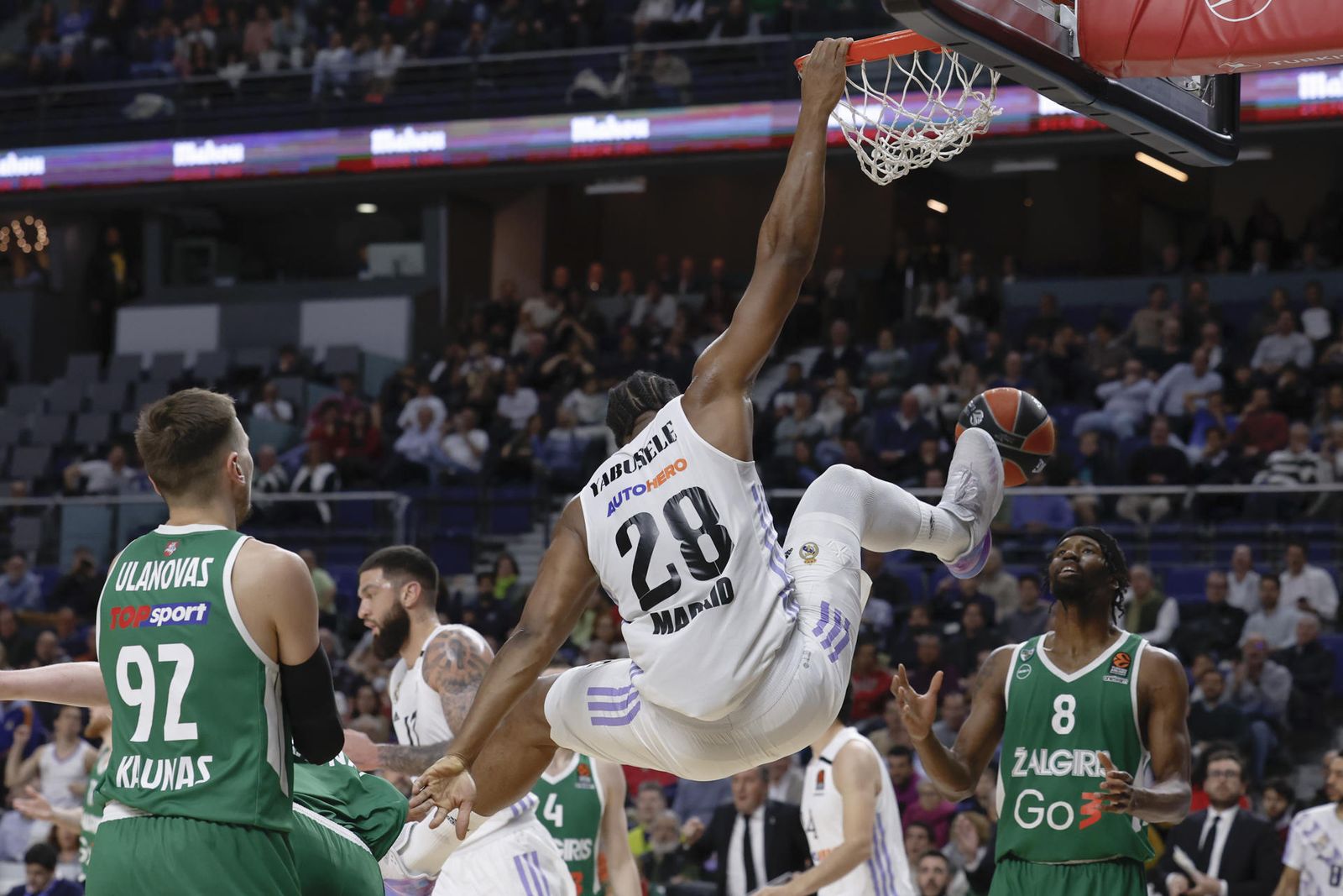 Yabusele ante el Zalgiris