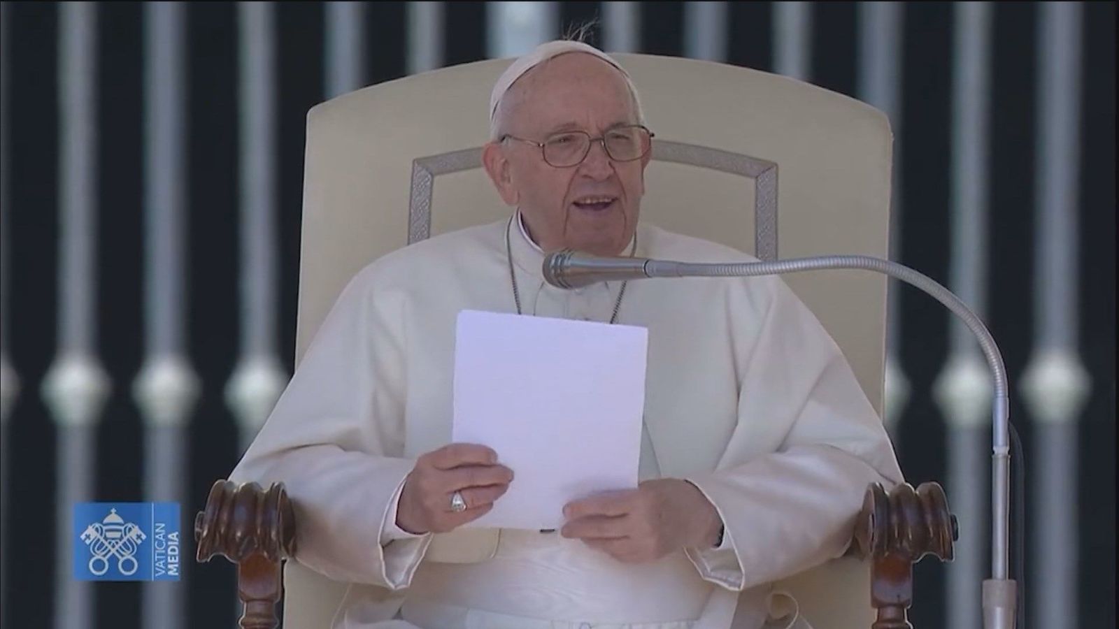 El Papa pide que se trate mejor a las suegras, pero les pide que ellas no critiquen