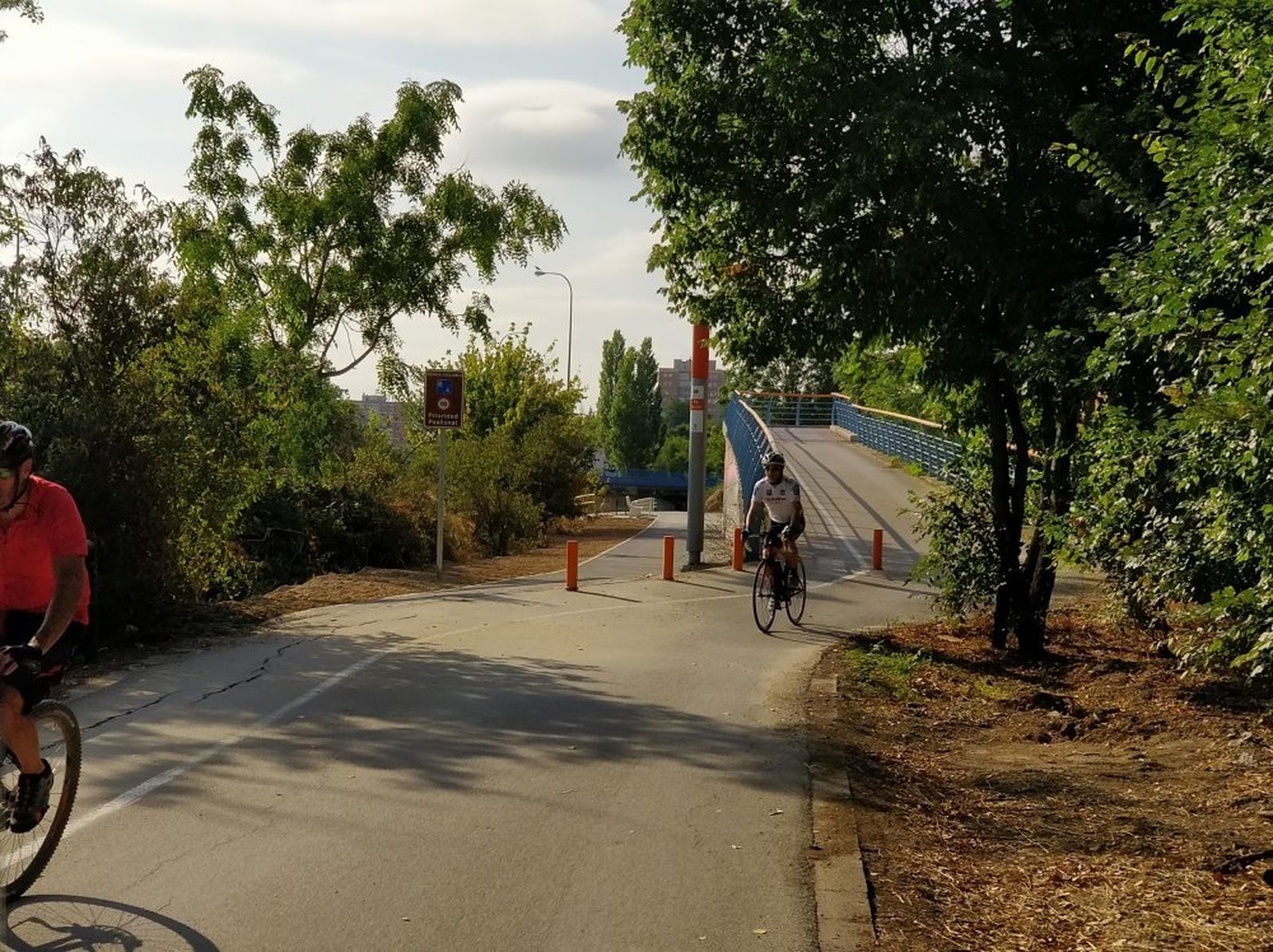 Tramo del Anillo Verde Ciclista a su paso por la Casa de Campo de Madrid