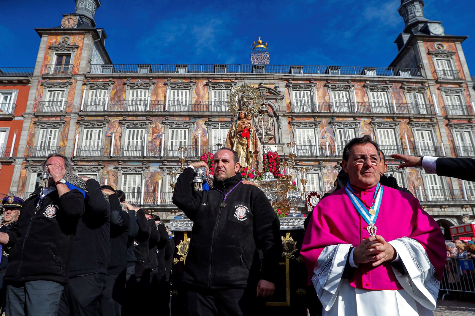 Retransmisión de la misa y procesión de la Virgen de la Almudena (parte 2)