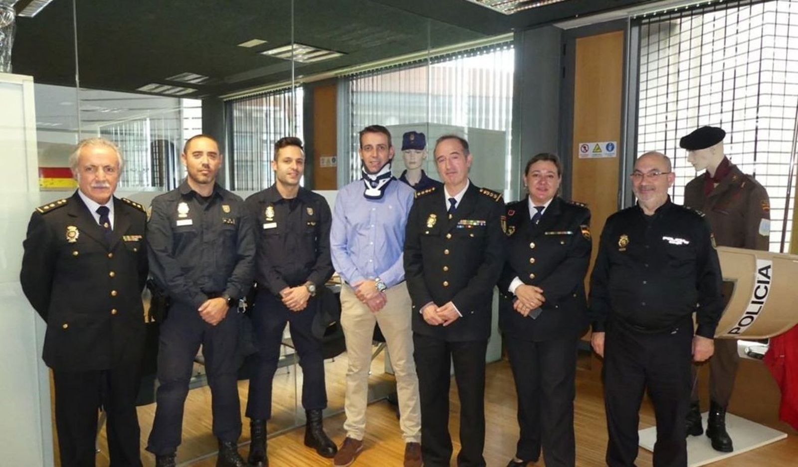 Reaparece el policía gravemente herido durante los disturbios de Barcelona
