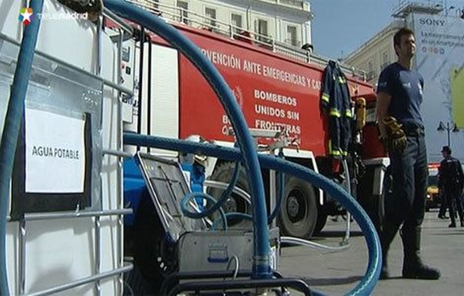 Agua, solidaridad y primeros auxilios