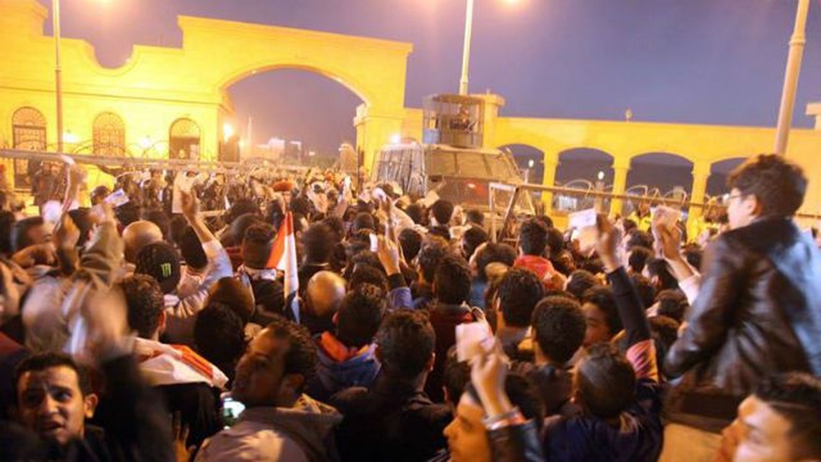 Al menos 22 muertos en choques entre ultras de fútbol y policías en El Cairo
