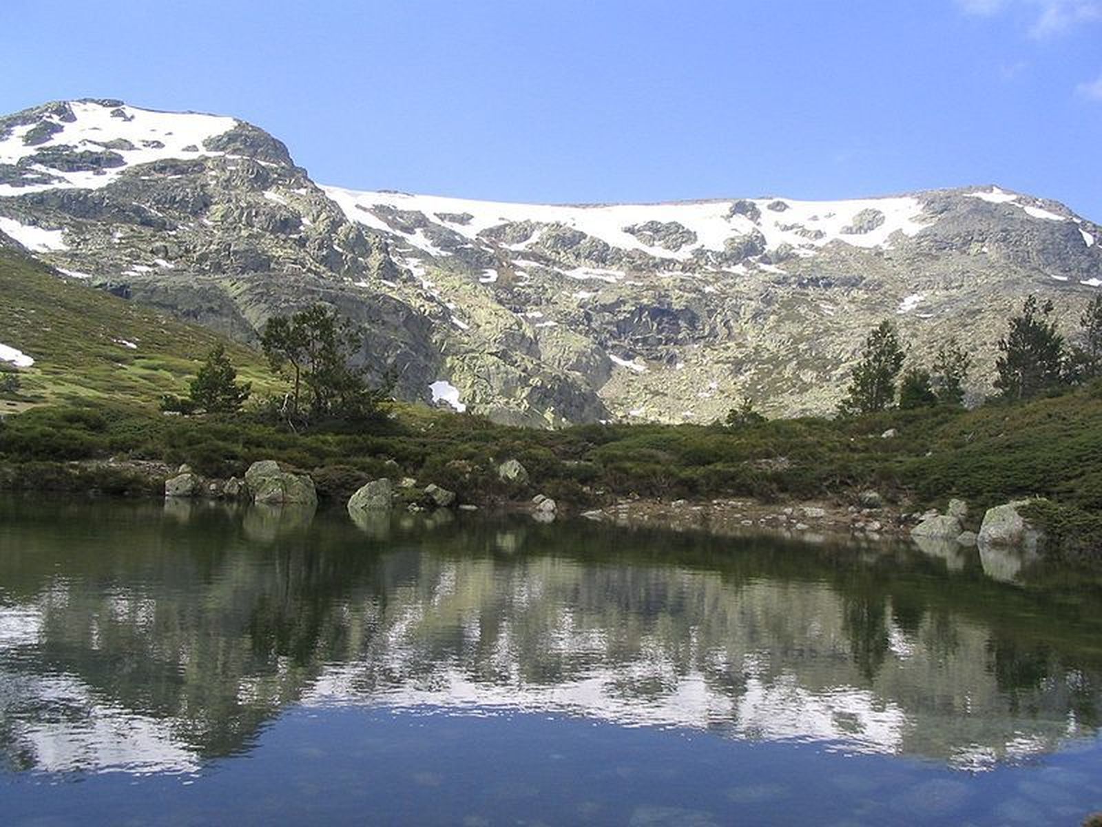 Cumbre y circo glacial de Peñalara, en el Parque Nacional de la Sierra de Guadarrama