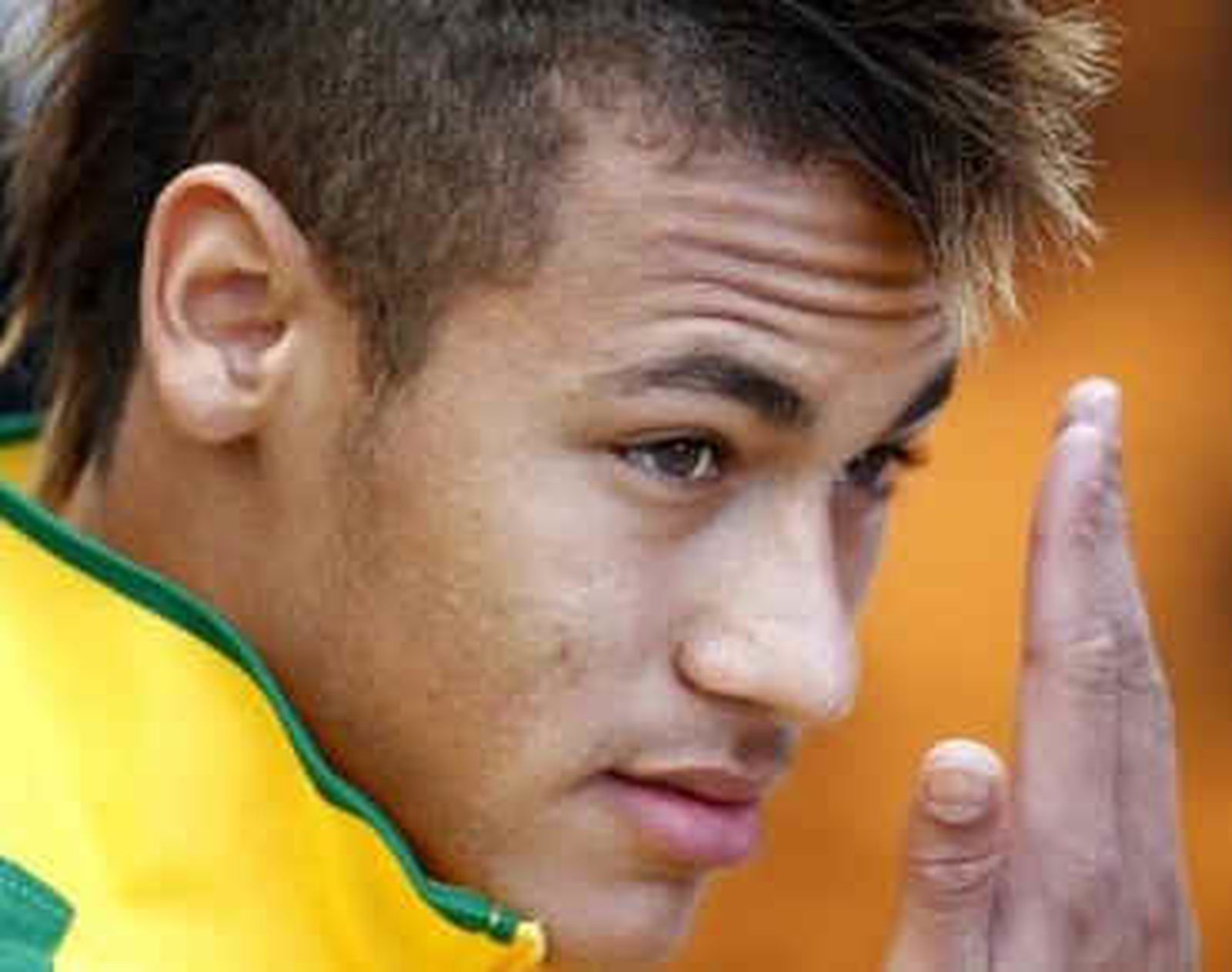 El periódico brasileño "Estadao" asegura  que el futuro de Neymar está camino de Barcelon