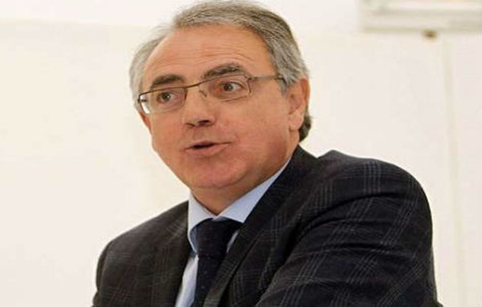 Caja Navarra: La jueza imputa al expresidente Sanz y al alcalde de Pamplona