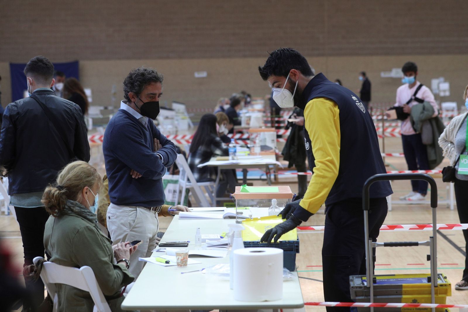 El voto por correo sube un 41% respecto a las autonómicas de 2019, ¿Cómo puede influir en el resultado?
