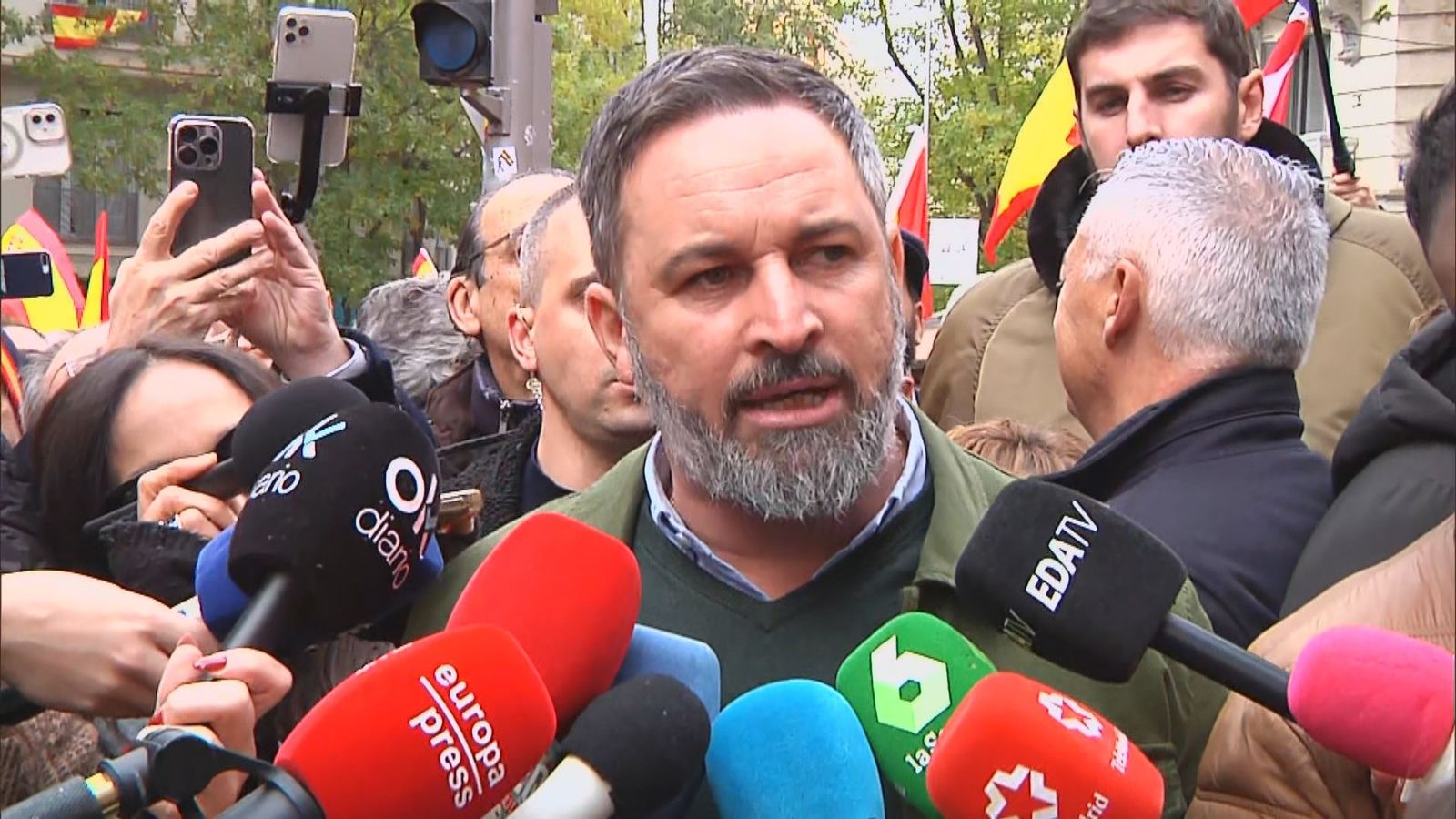 Santiago Abascal, líder de Vox, desde la calle Ferraz