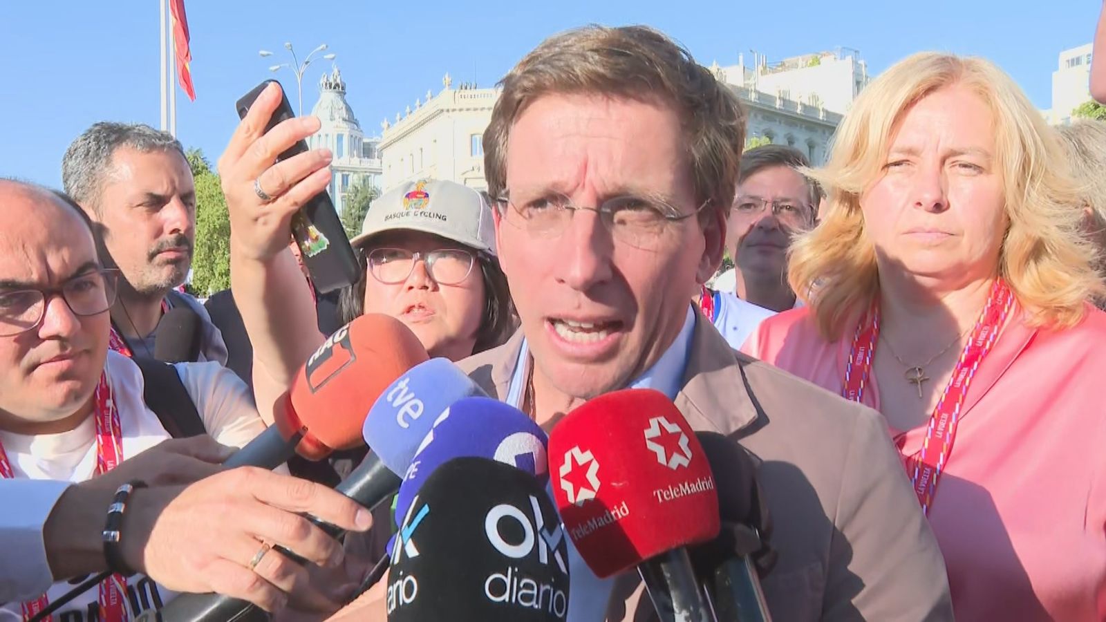Almeida, tras la suspensión de la Vuelta en Madrid