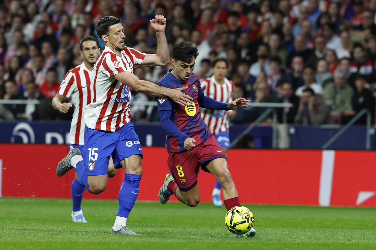 Lenglet y Pedri