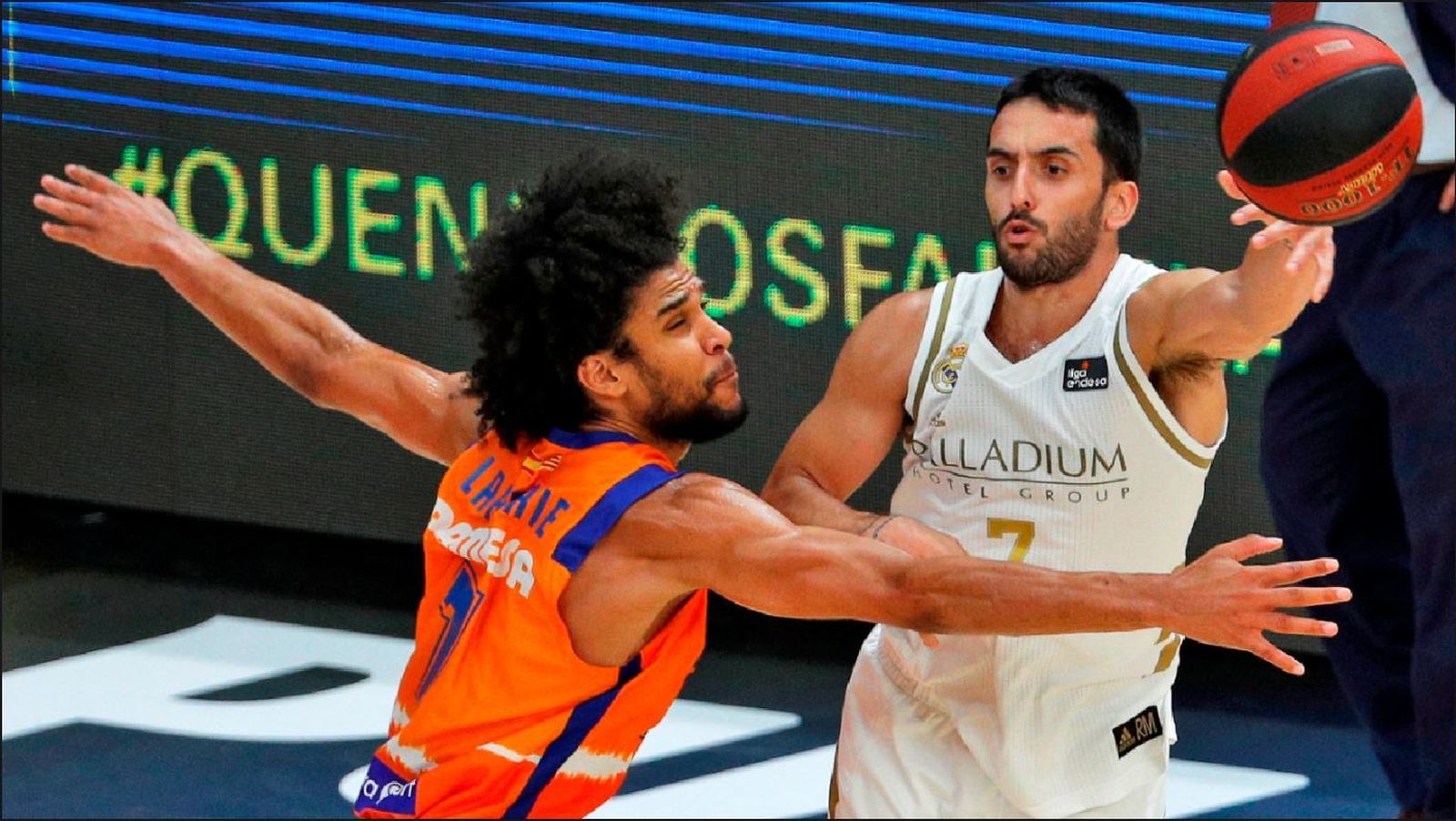 Campazzo ante el Valencia Basket