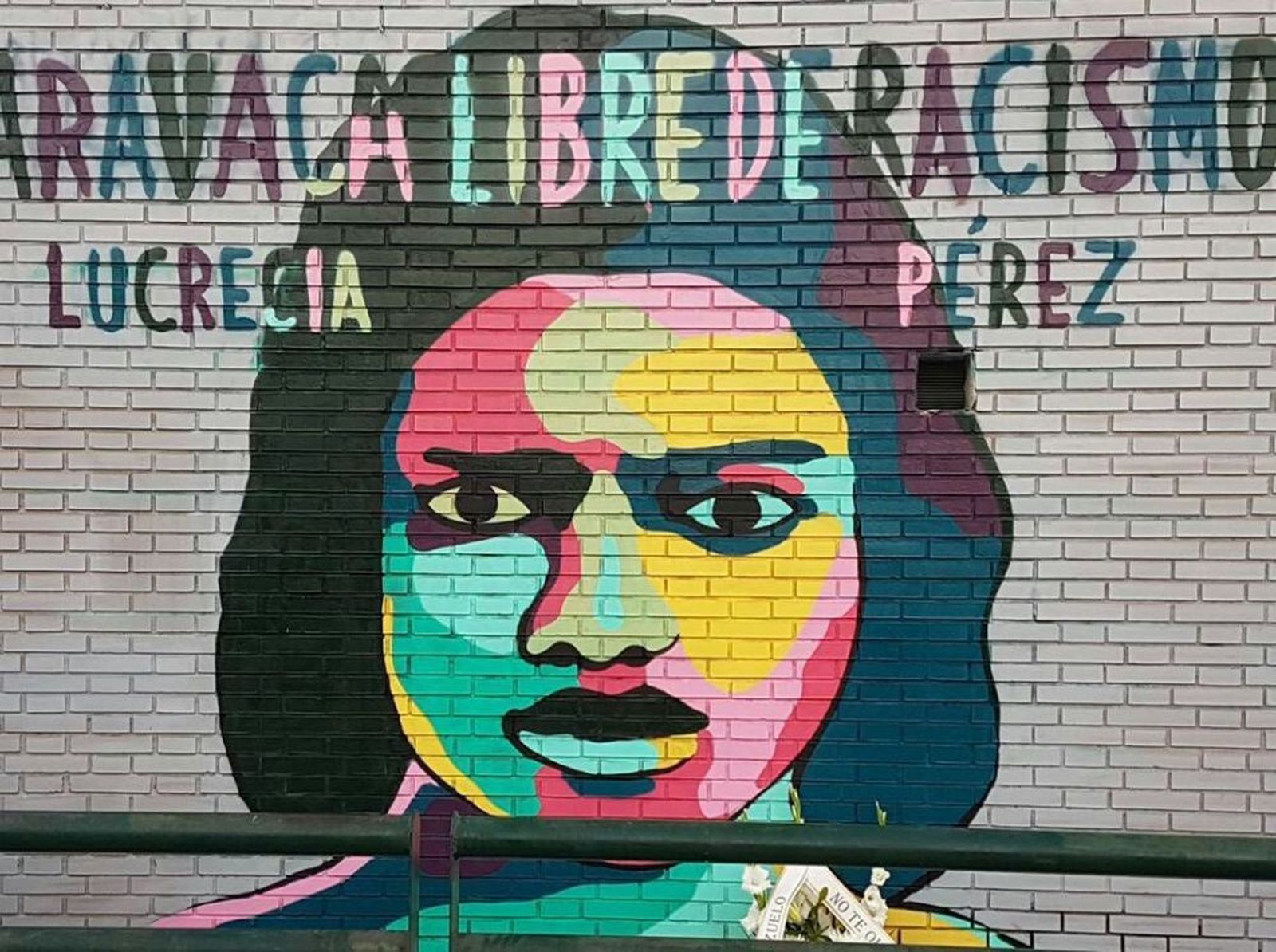 Mural en recuerdo de la inmigrante asesinada Lucrecia Pérez