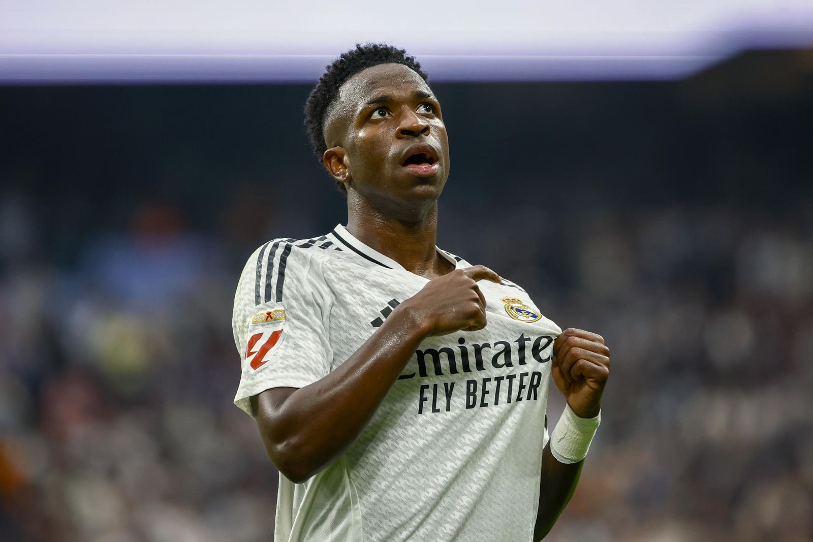 El delantero brasileño del Real Madrid Vinicius Junior celebra uno de sus goles ante Osasuna