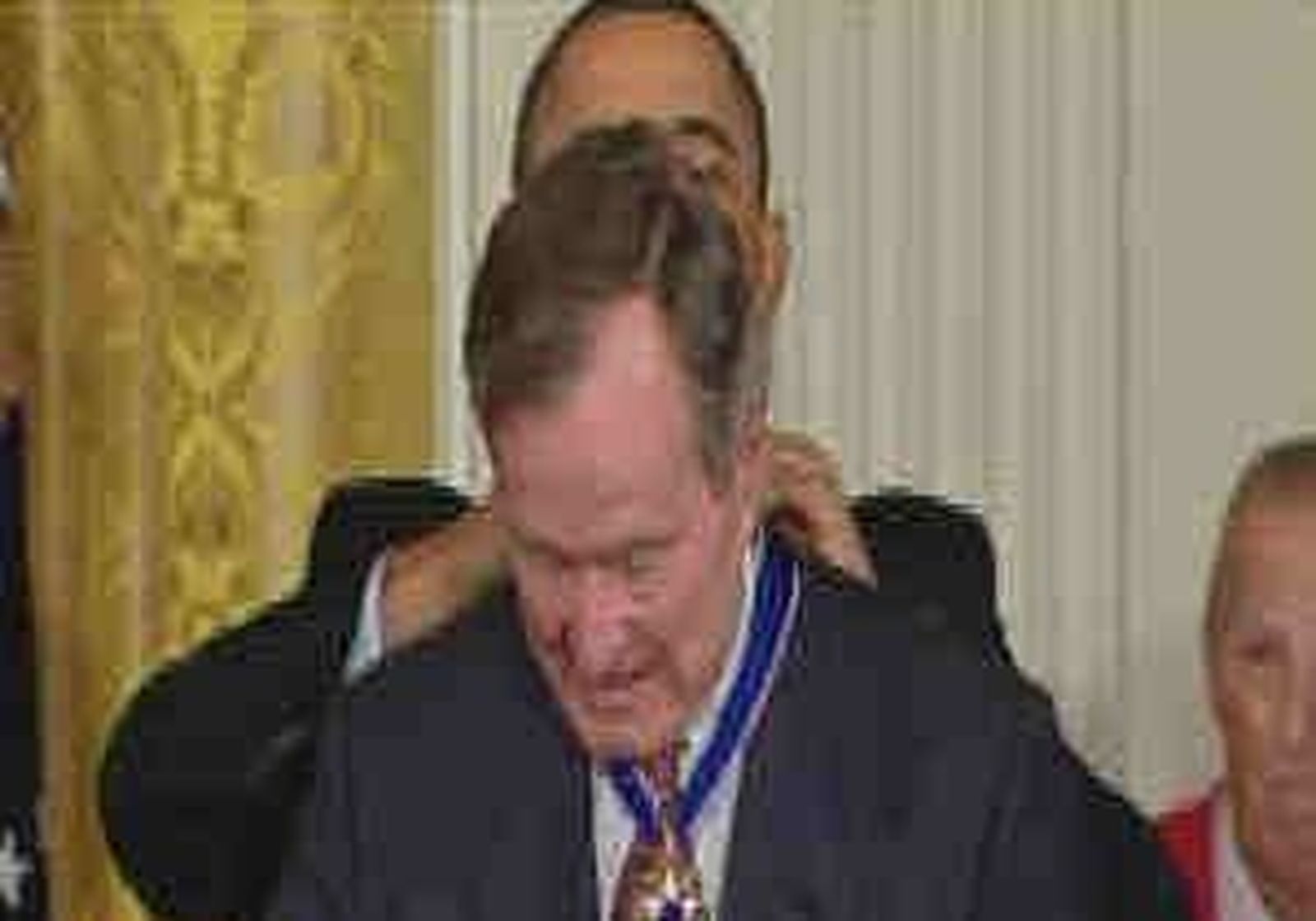 Obama_medalla