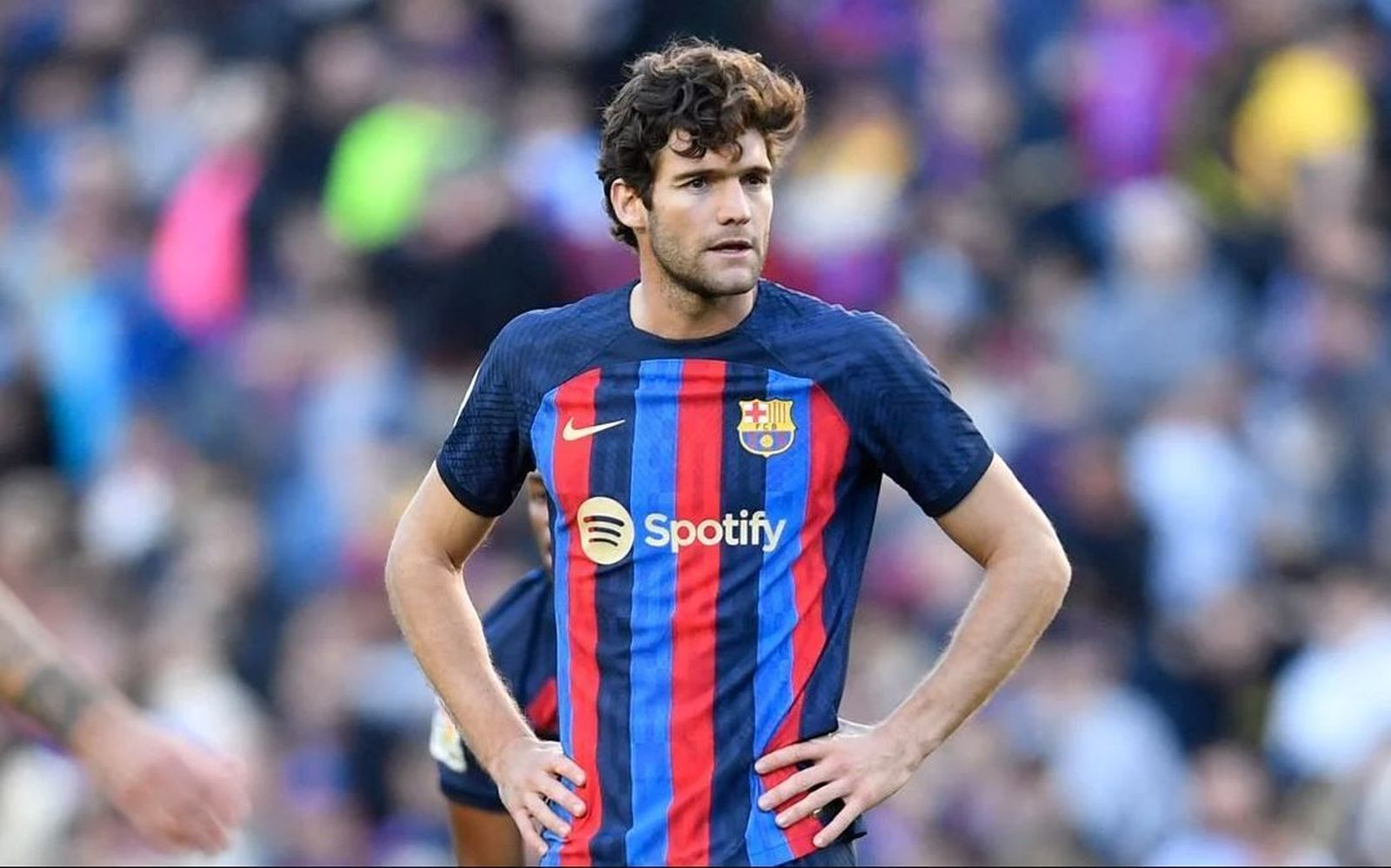 Unión Adarve denuncia al Barça por el fichaje de Marcos Alonso