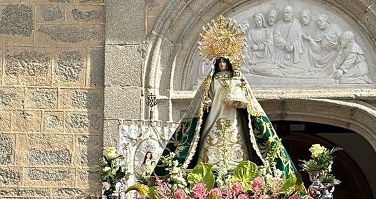 Imagen de la Virgen de los Desamparados en Galapagar
