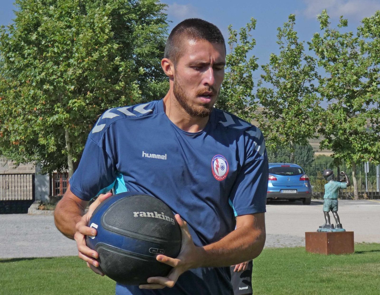 David Andújar: "Debutar en segunda con el Rayo Majadahonda ha sido un sueño".