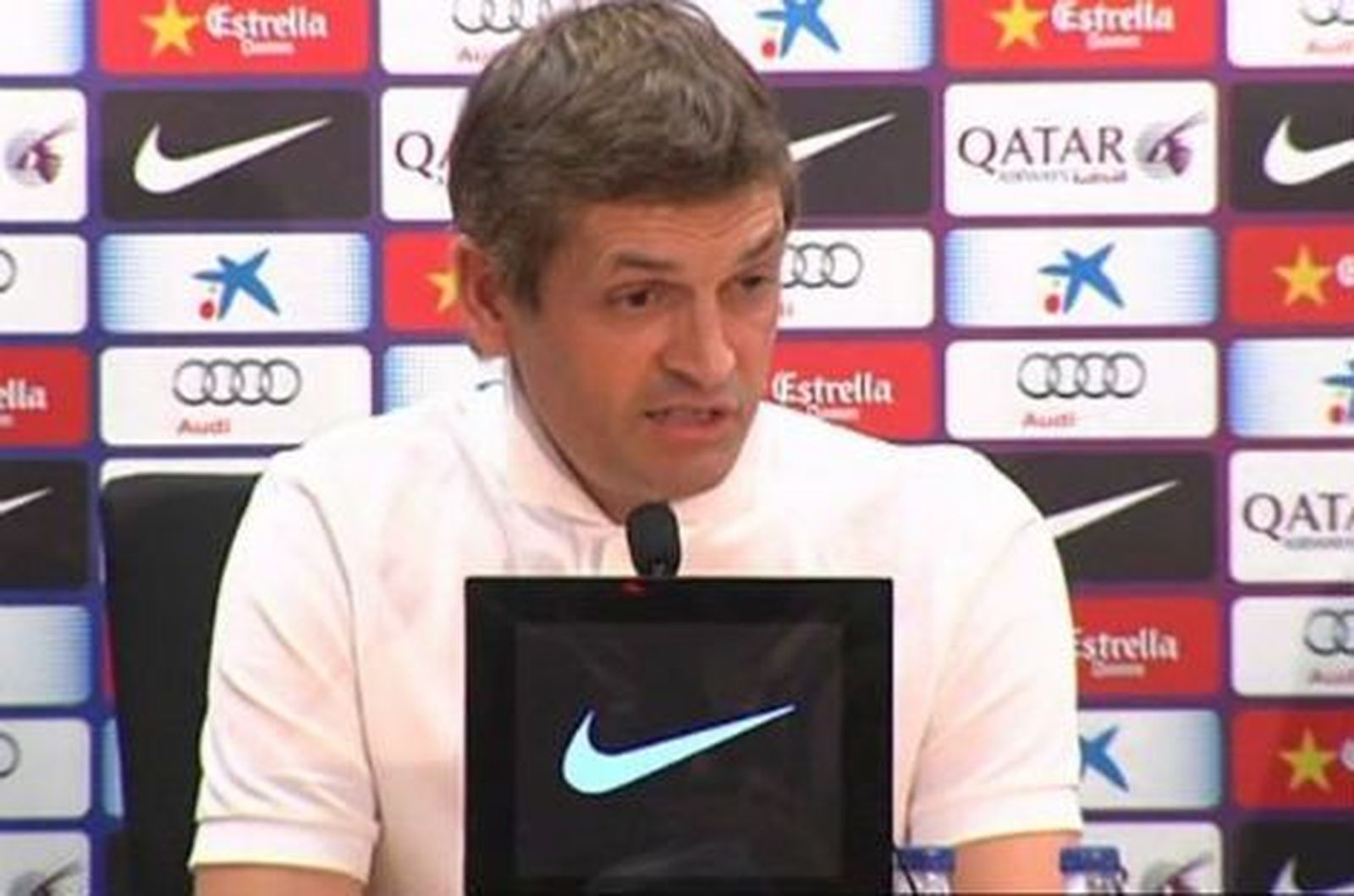 Vilanova deja de ser entrenador del Barcelona para tratarse de su enfermedad