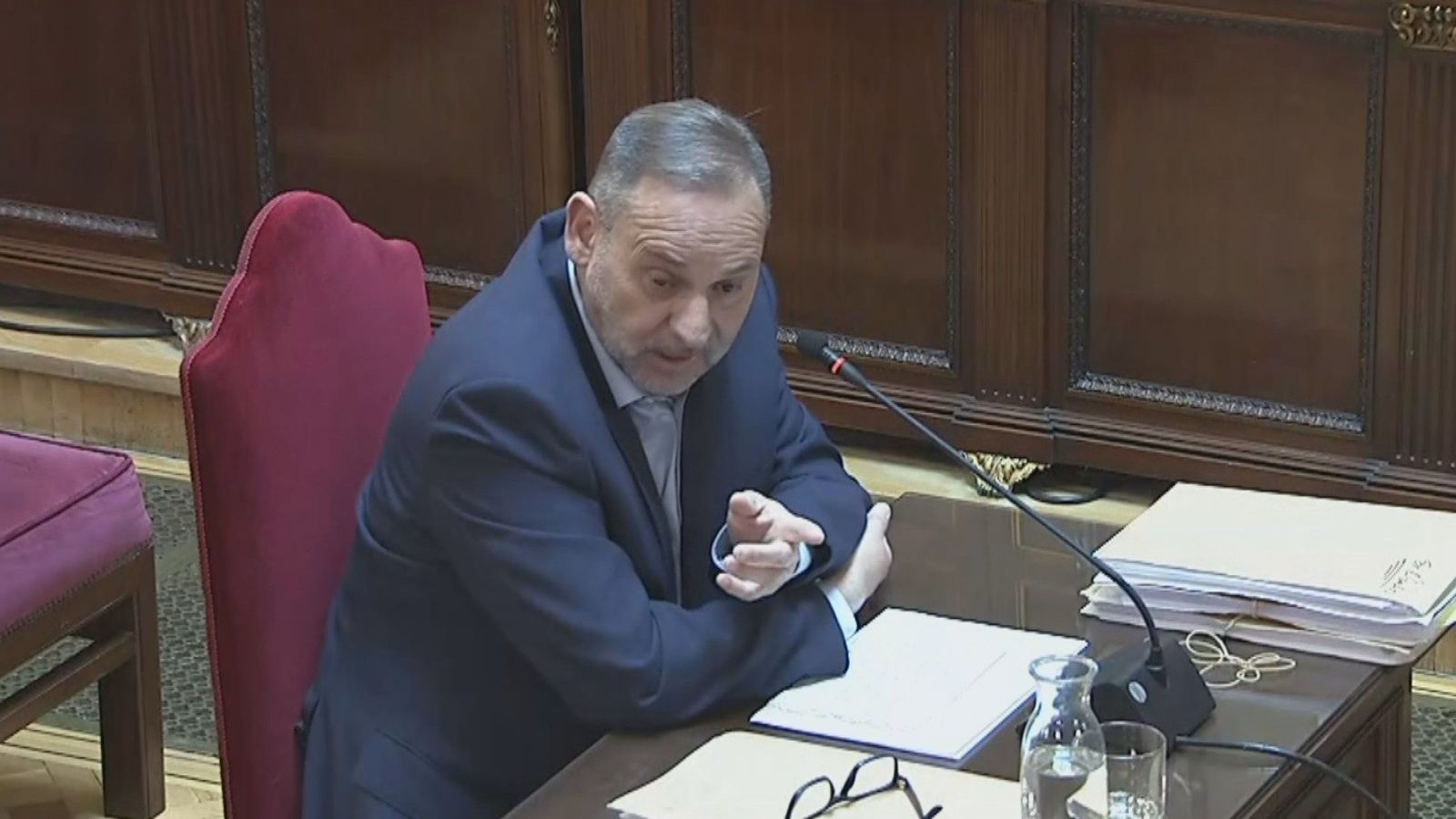 Ábalos niega que ordenara contratar a la empresa de Aldama y defiende la decisión de comprar 13 millones de mascarillas