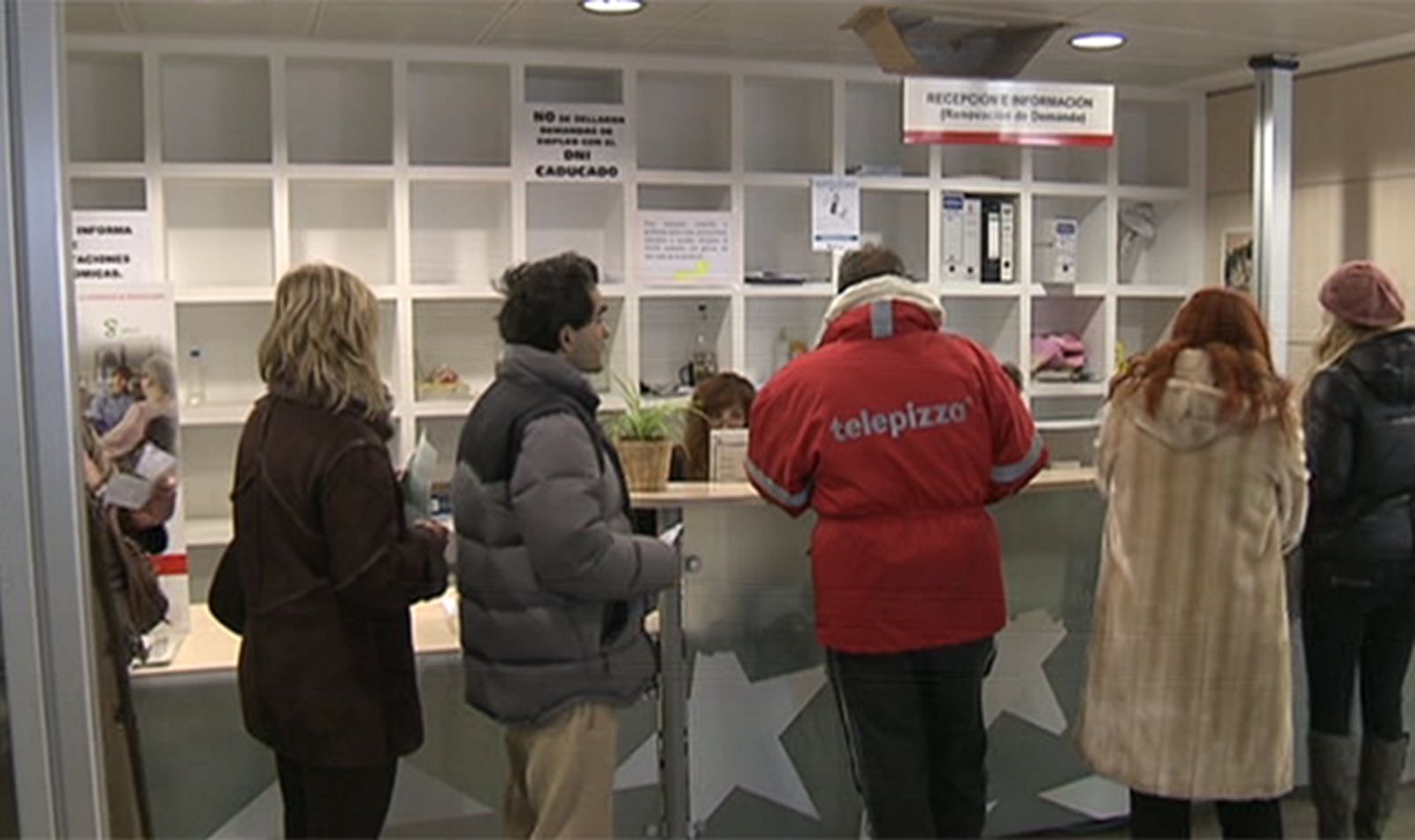El paro sube en 57.257 personas en enero, su segundo menor repunte en este mes desde 2004