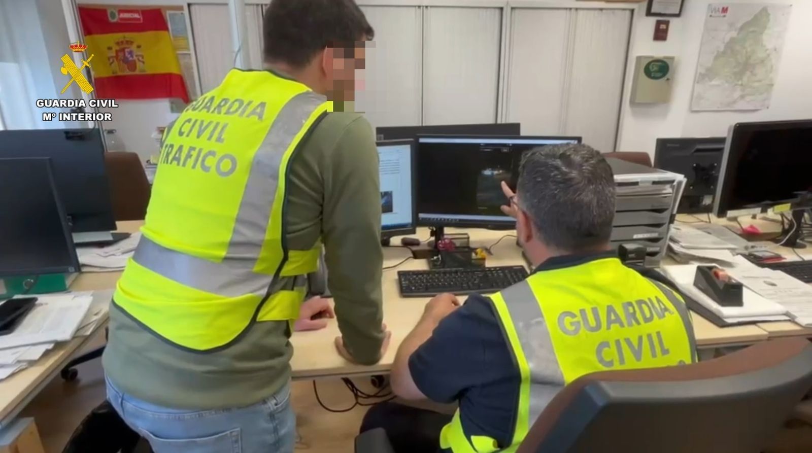 Agentes de las Guardia Civil