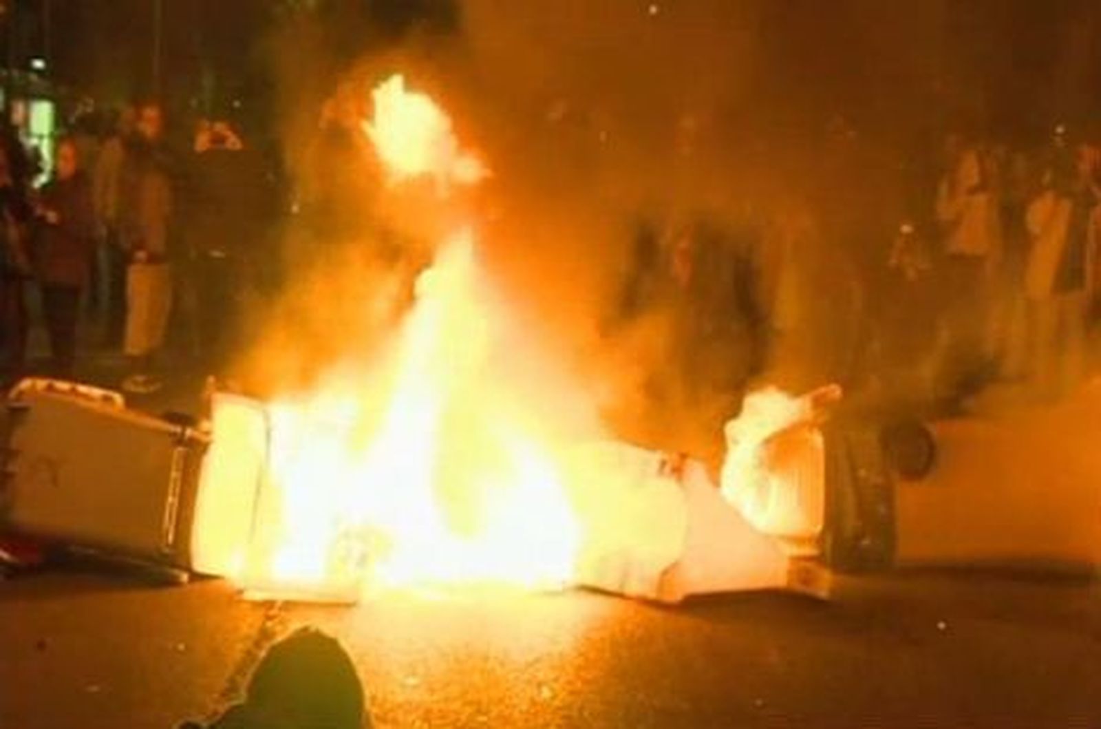 La Policía atribuye a los "Bukaneros" del Rayo los incidentes en Neptuno, con 31 detenidos