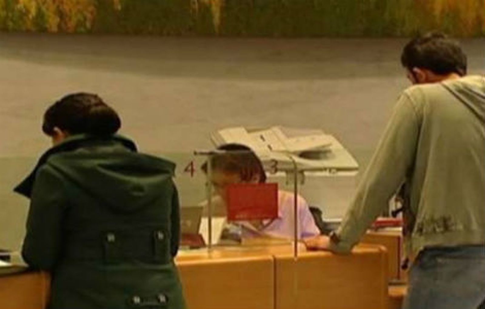 La tasa de ahorro de los hogares bajó 2,8  puntos en 2012, hasta el 8,2%