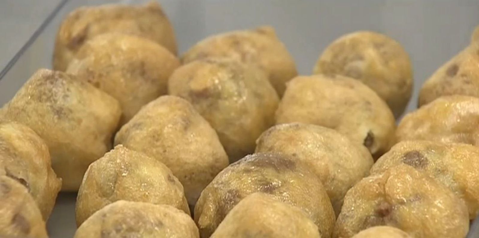 La tradición de los buñuelos en Madrid no cede ante la pandemia