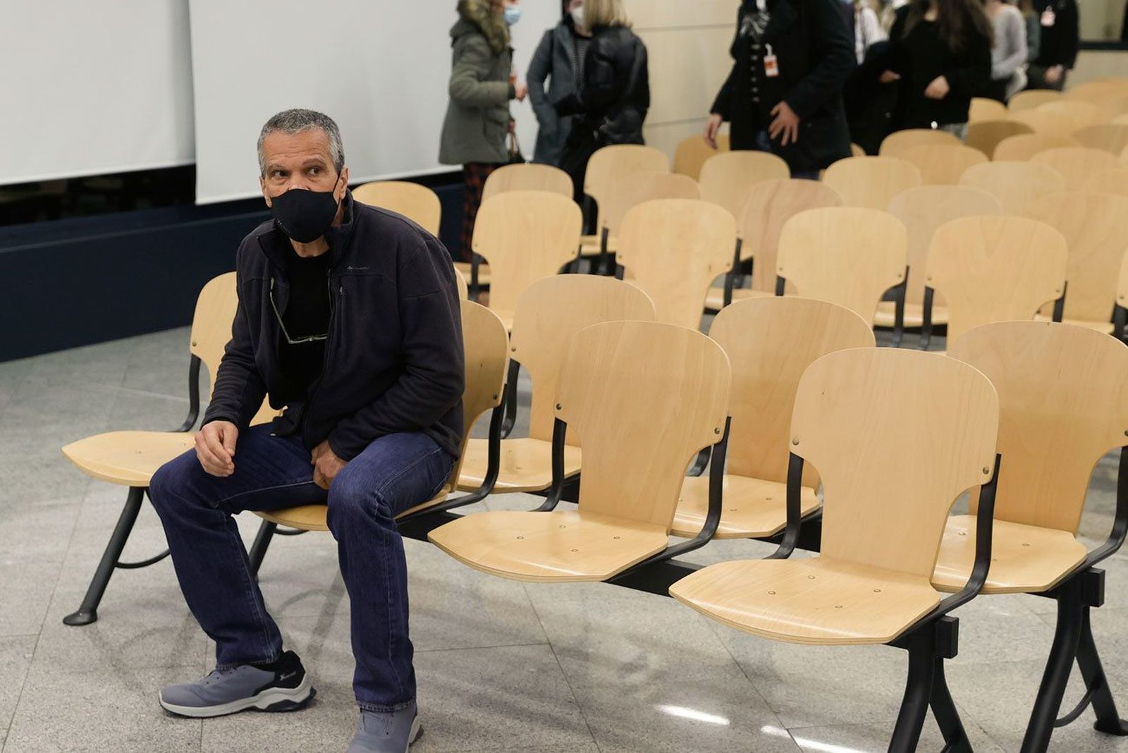 El exdirigente etarra Gadafi se niega a responder al tribunal y dice que es inocente