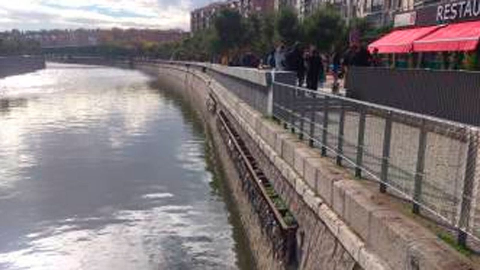 Tramo del Manzanares donde fue arrojado el hincha Jimmy