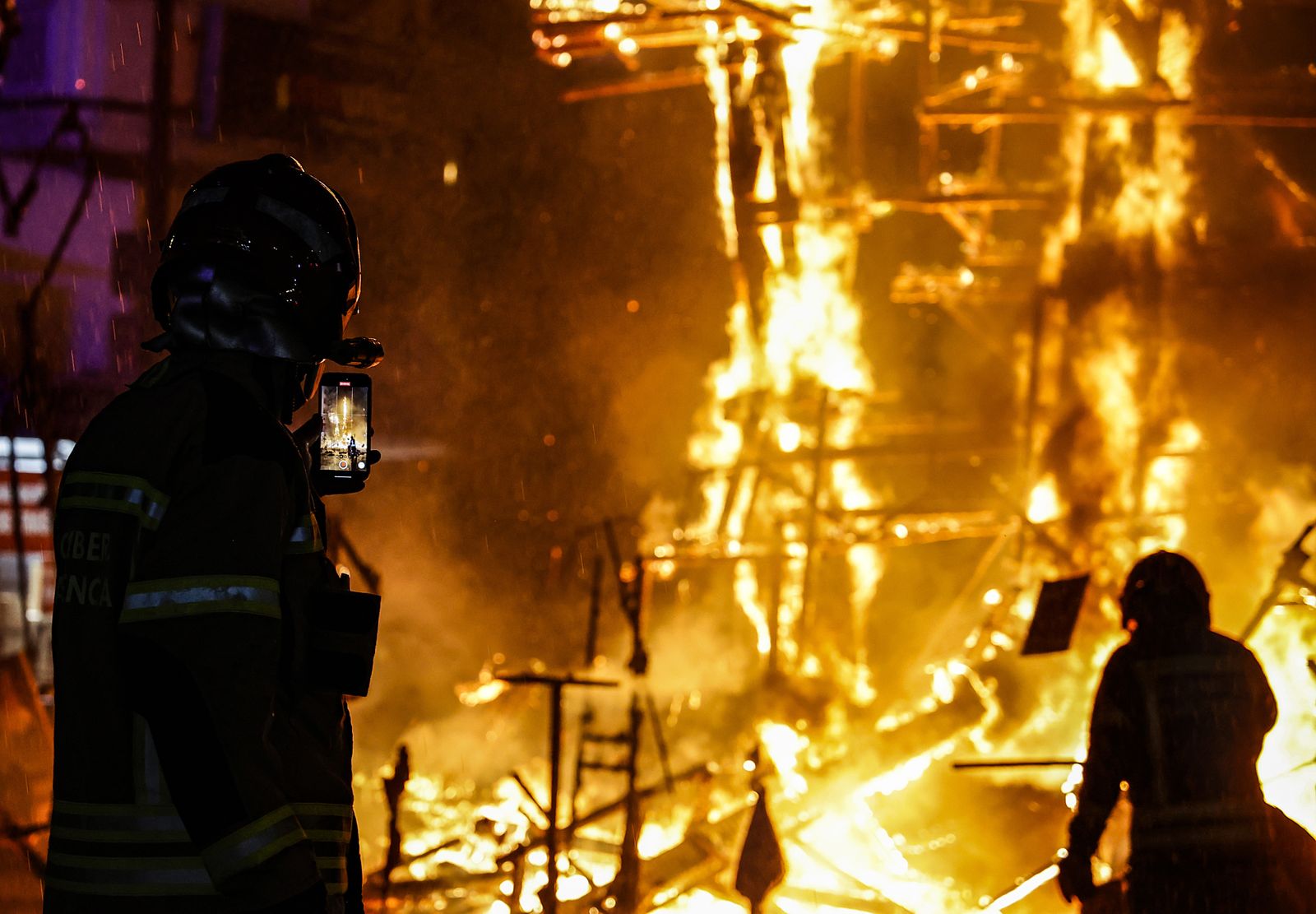 La Cremà pone fin a las  Fallas 2024